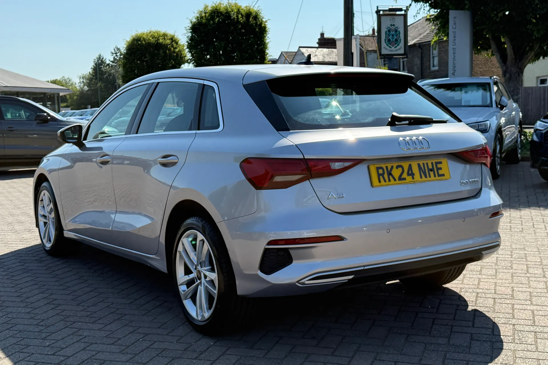 Audi A3 thumbnail image number 32