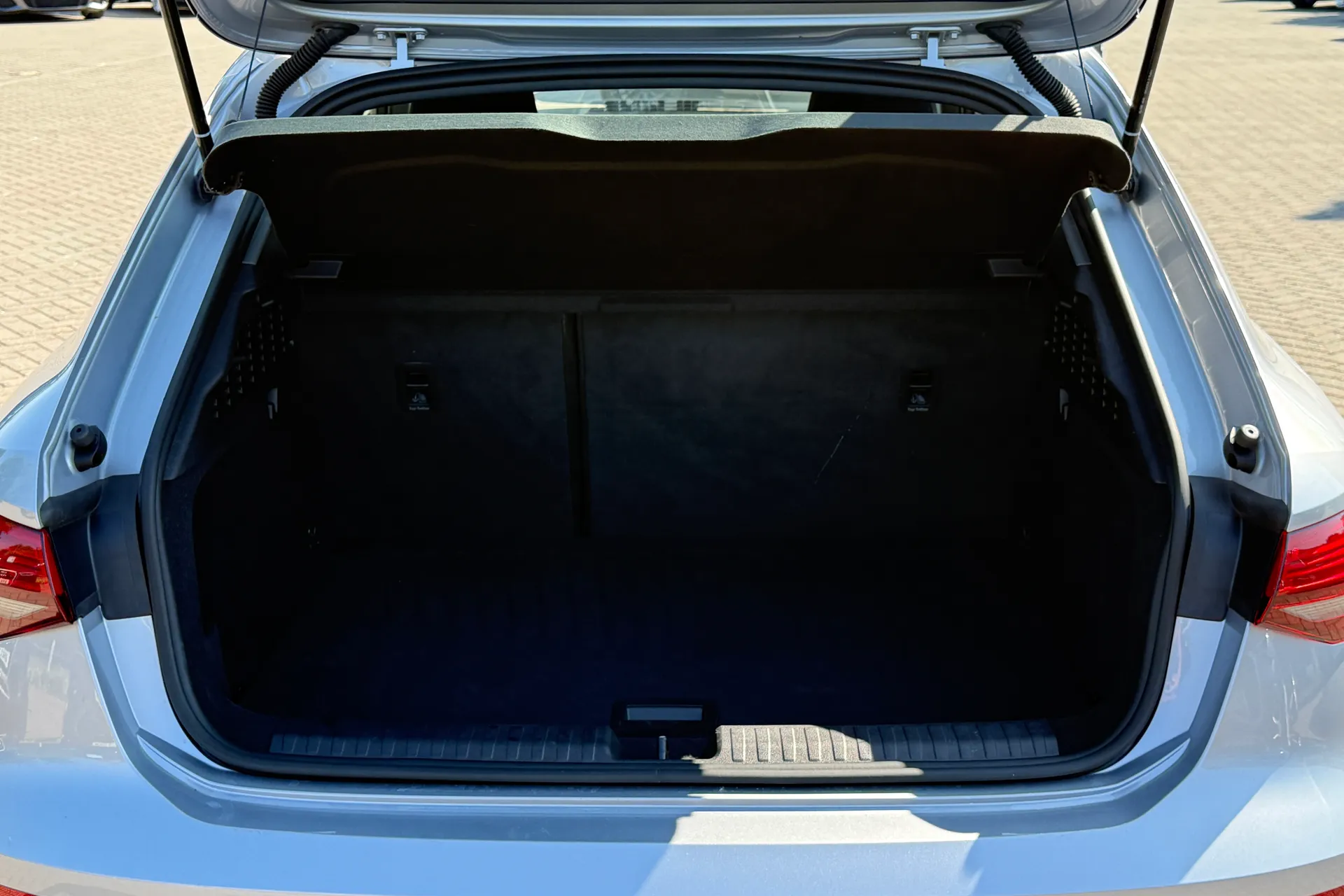 Audi A3 thumbnail image number 33
