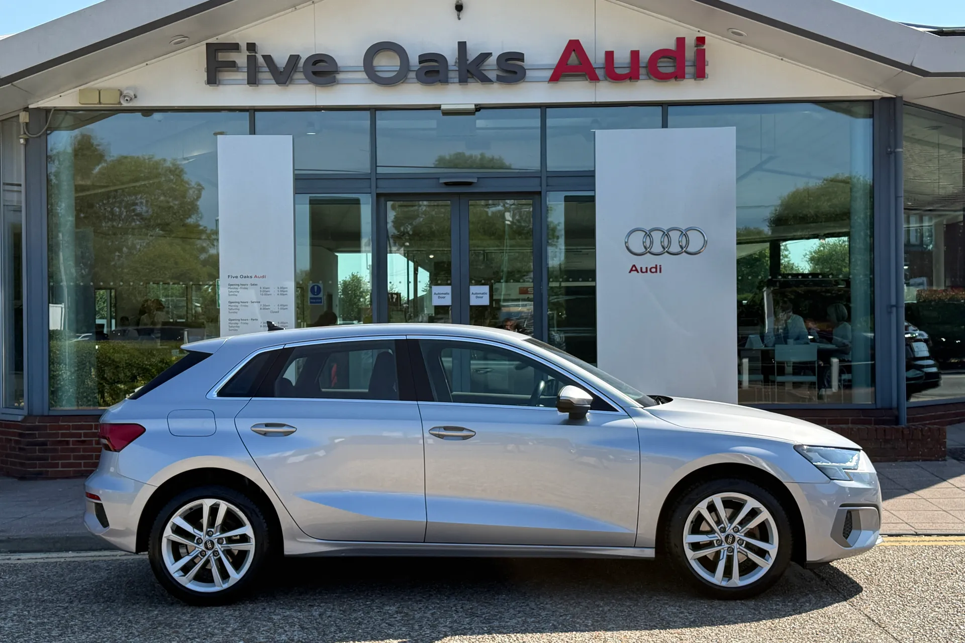 Audi A3 thumbnail image number 2