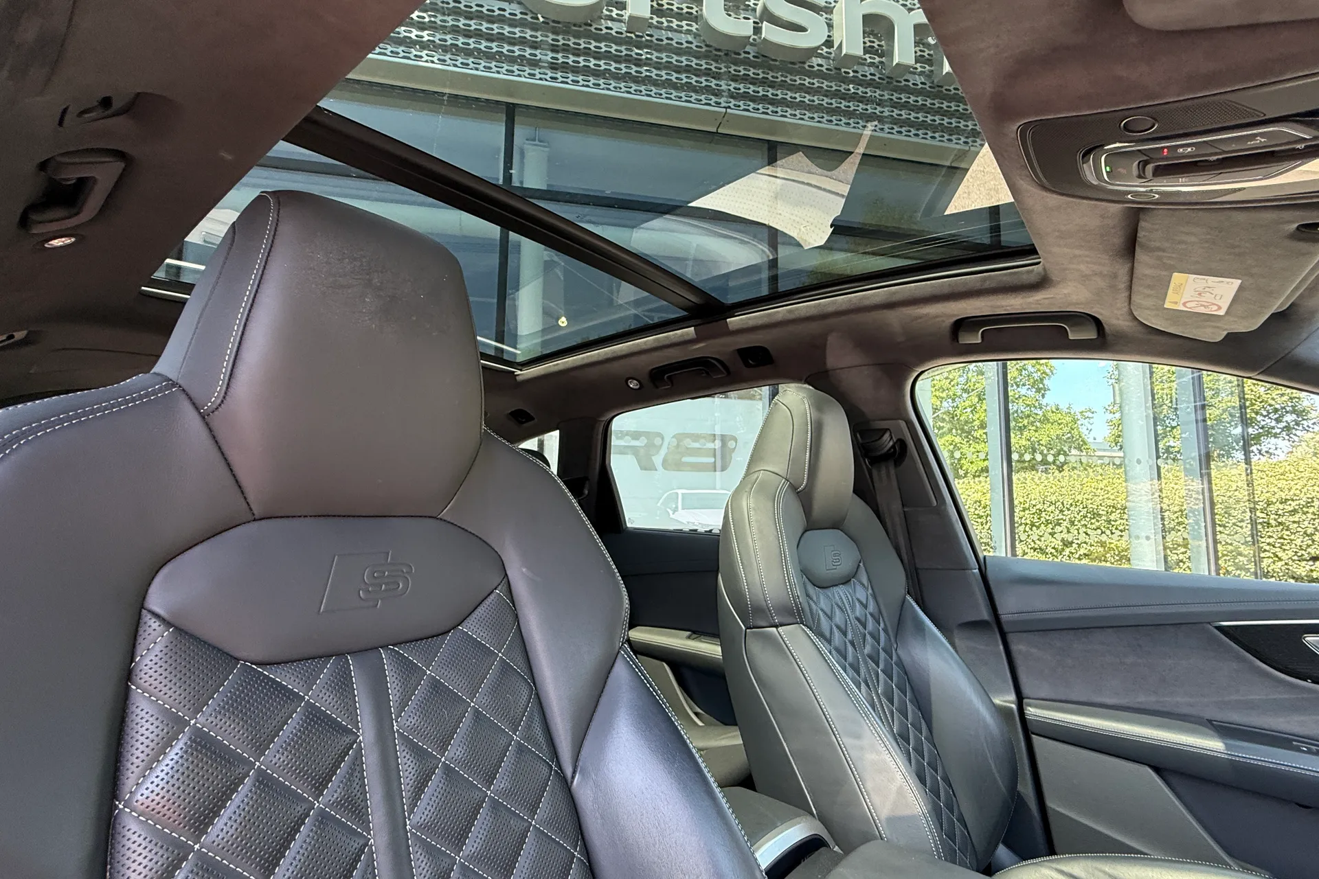 Audi Q7 thumbnail image number 23