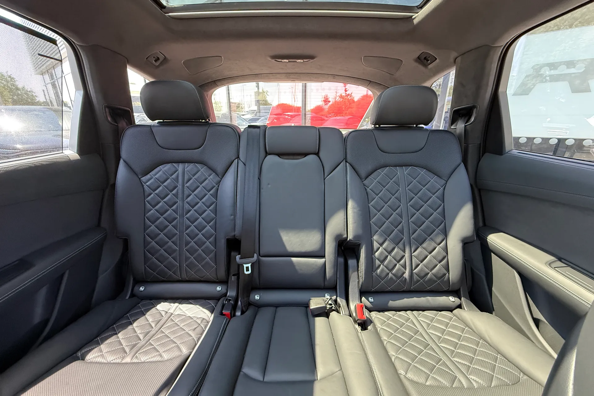 Audi Q7 thumbnail image number 54