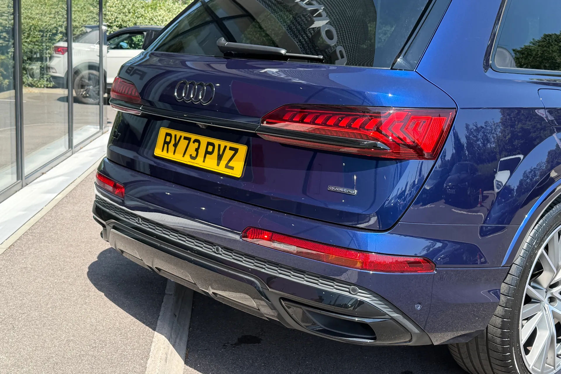 Audi Q7 thumbnail image number 14