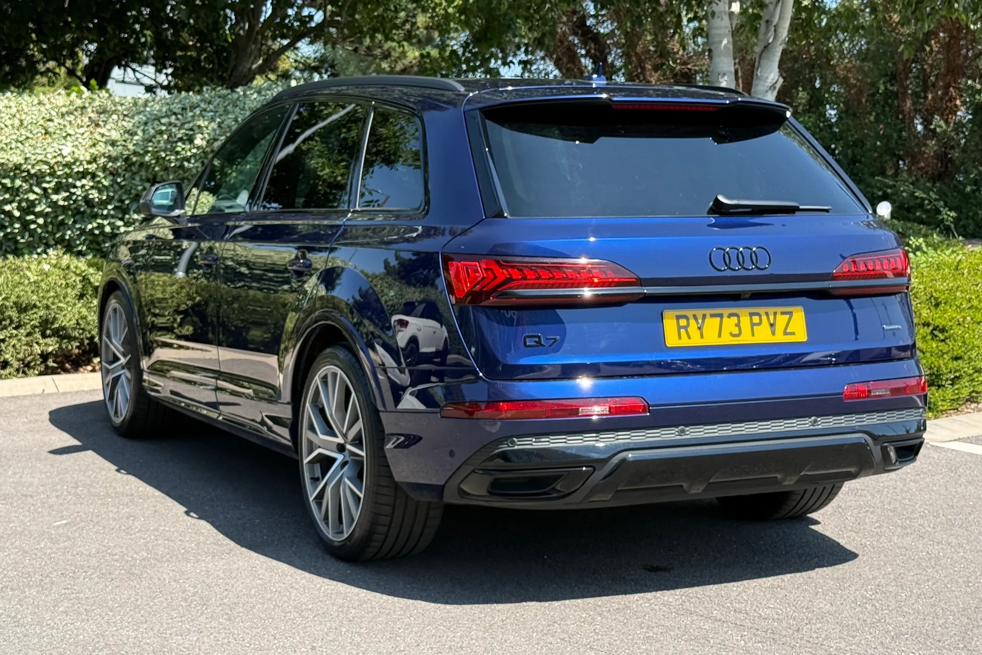 Audi Q7 thumbnail image number 32