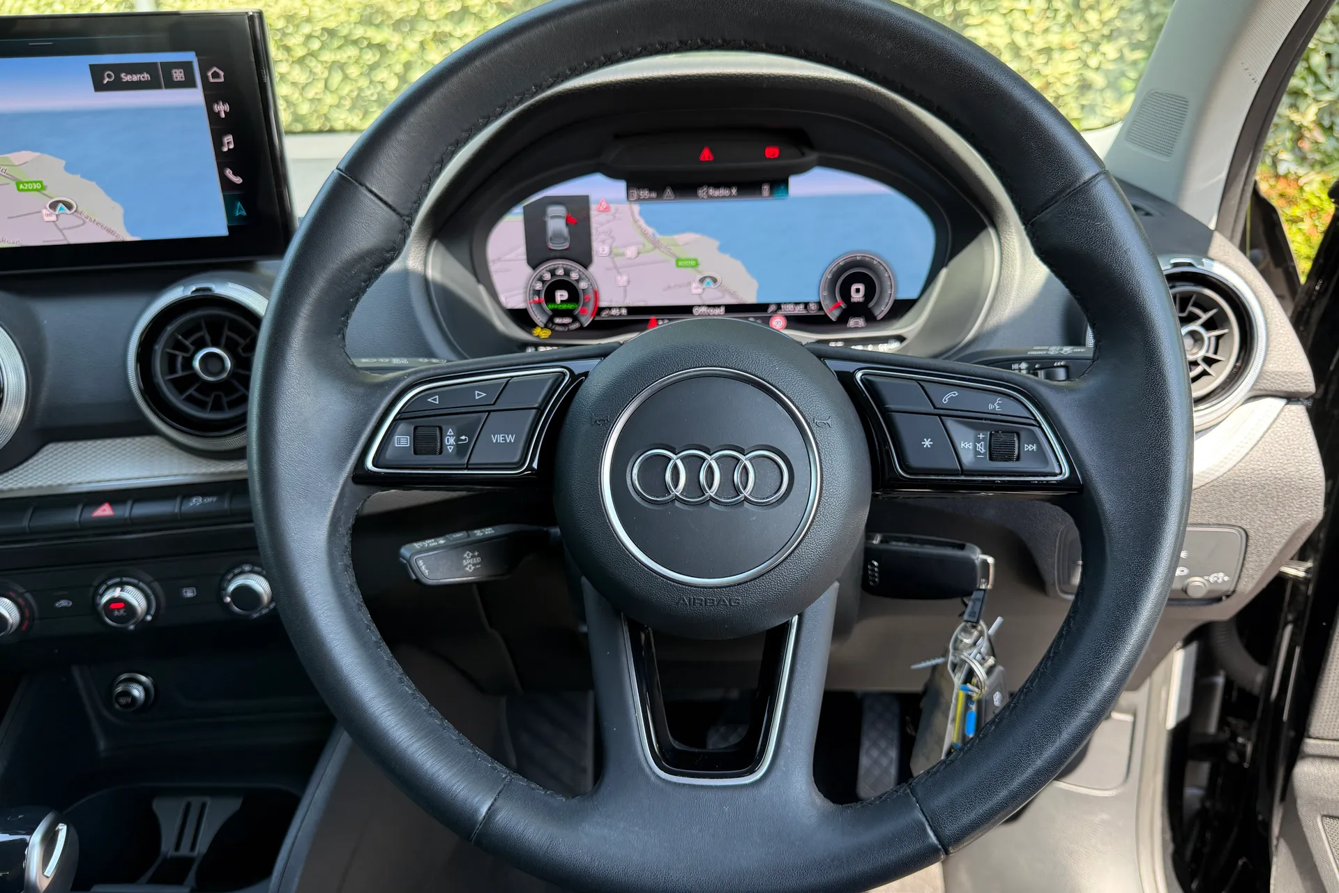 Audi Q2 thumbnail image number 16