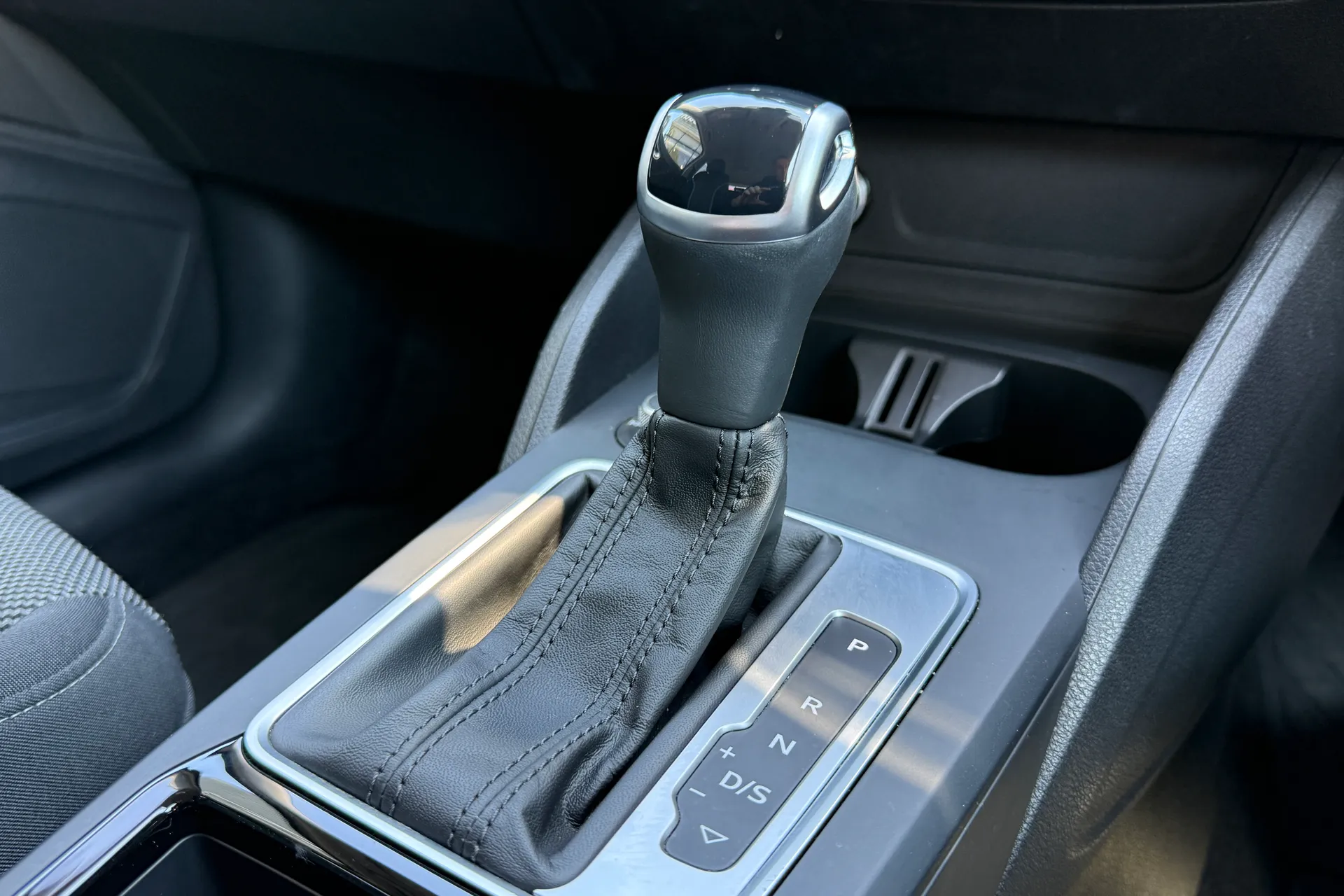 Audi Q2 thumbnail image number 17