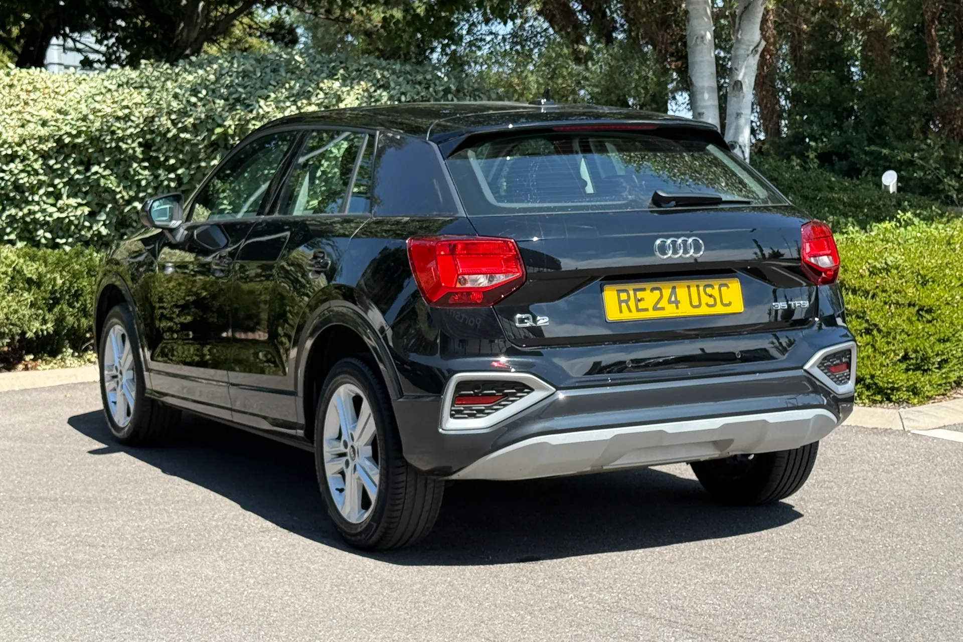 Audi Q2 thumbnail image number 18