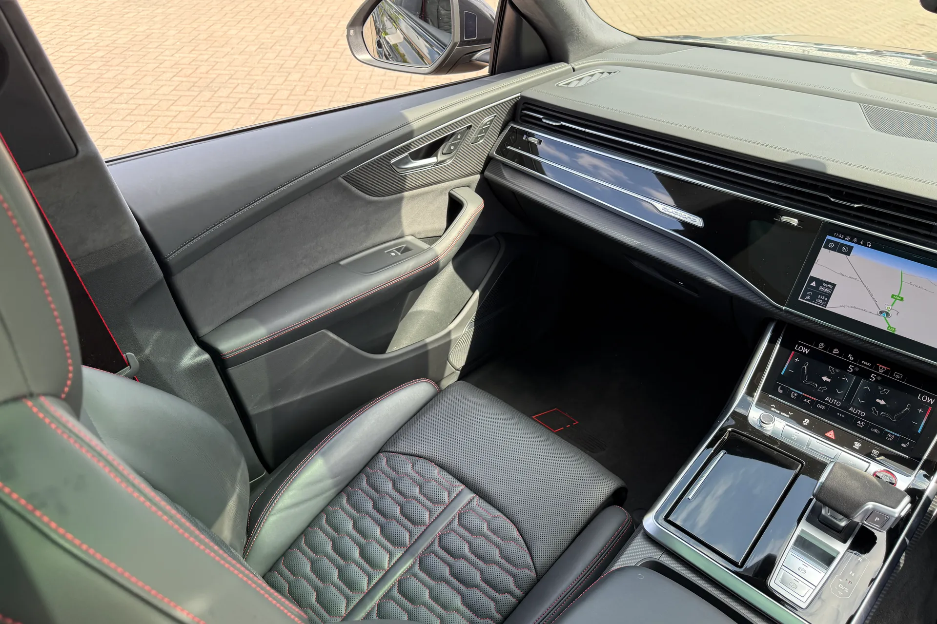 Audi RS Q8 thumbnail image number 50