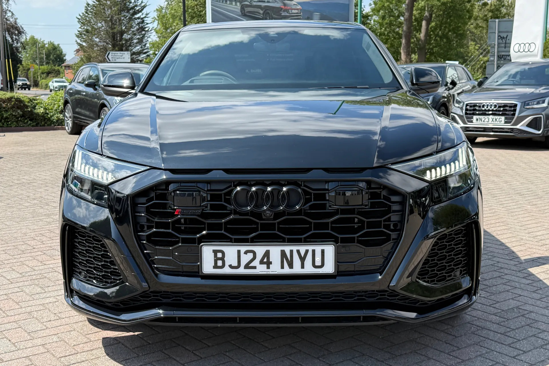 Audi RS Q8 thumbnail image number 33