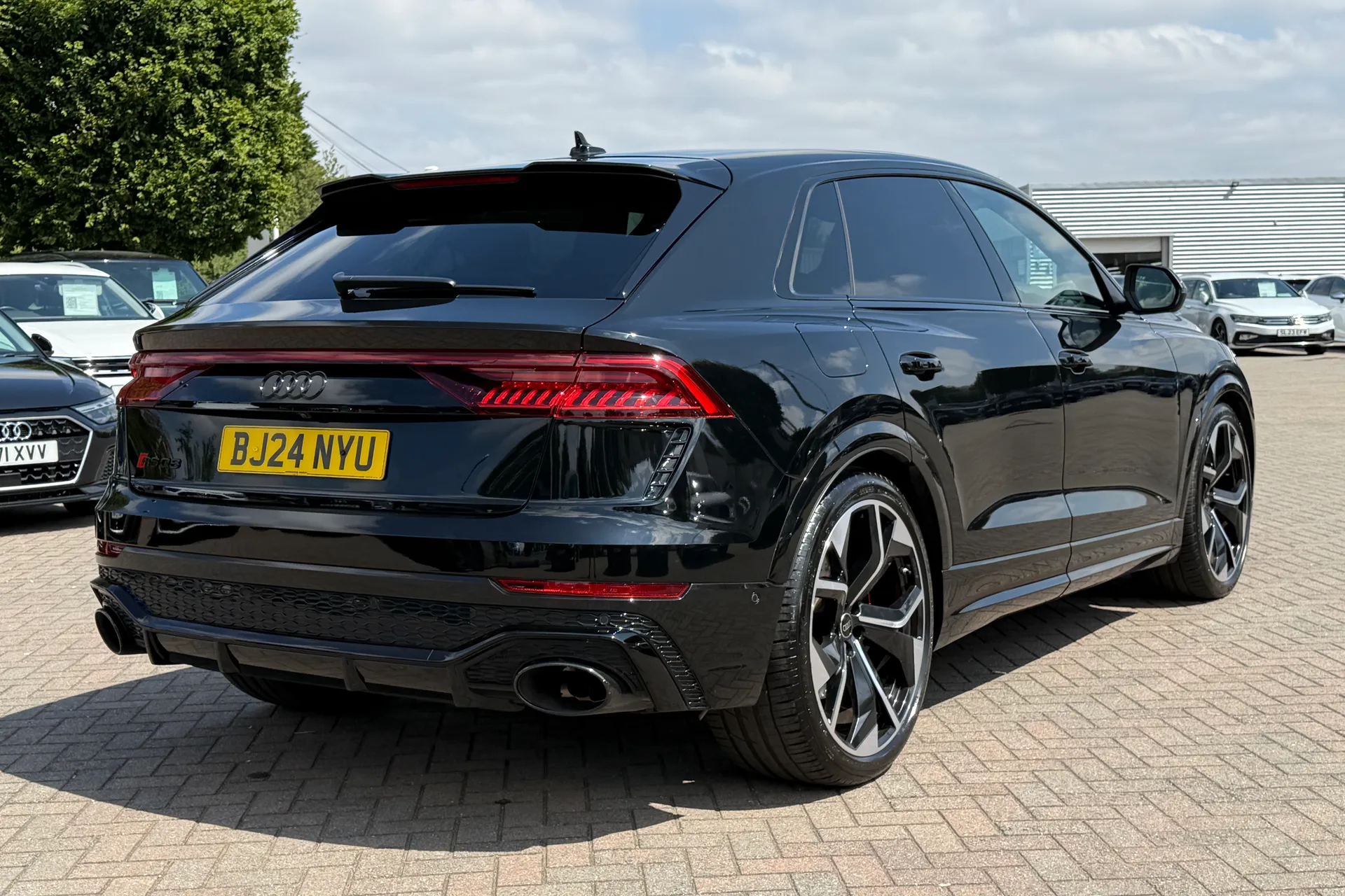 Audi RS Q8 thumbnail image number 43