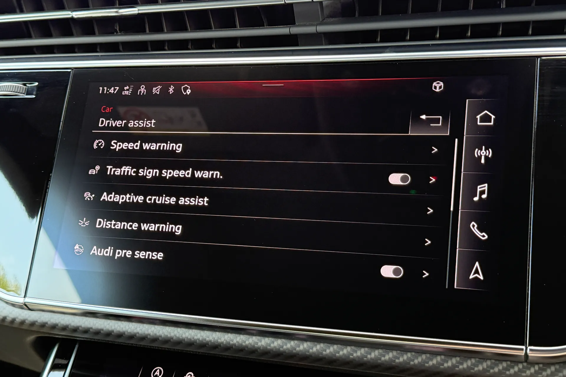 Audi RS Q8 thumbnail image number 14