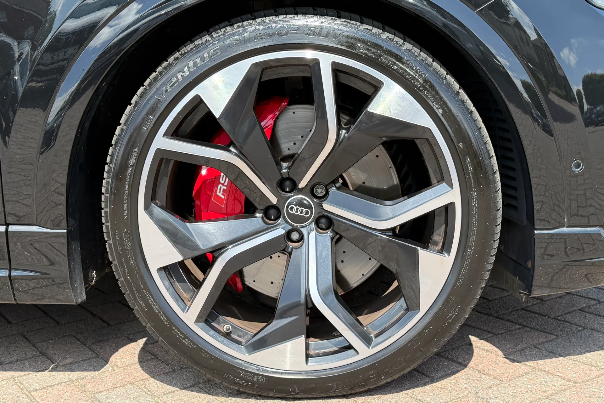 Audi RS Q8 thumbnail image number 62