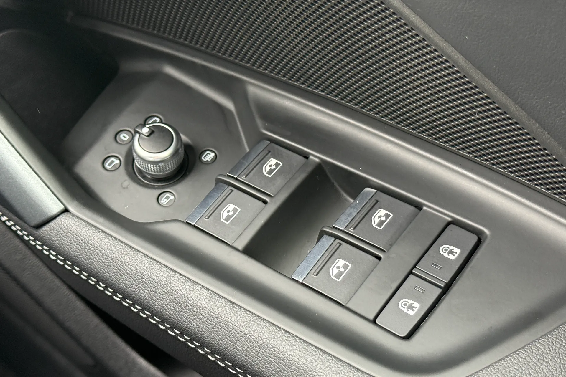 Audi A3 thumbnail image number 24