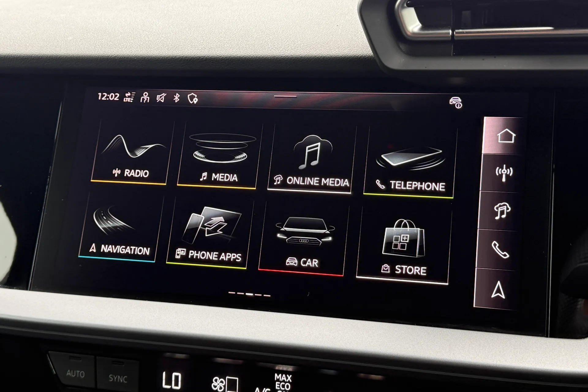 Audi A3 thumbnail image number 18