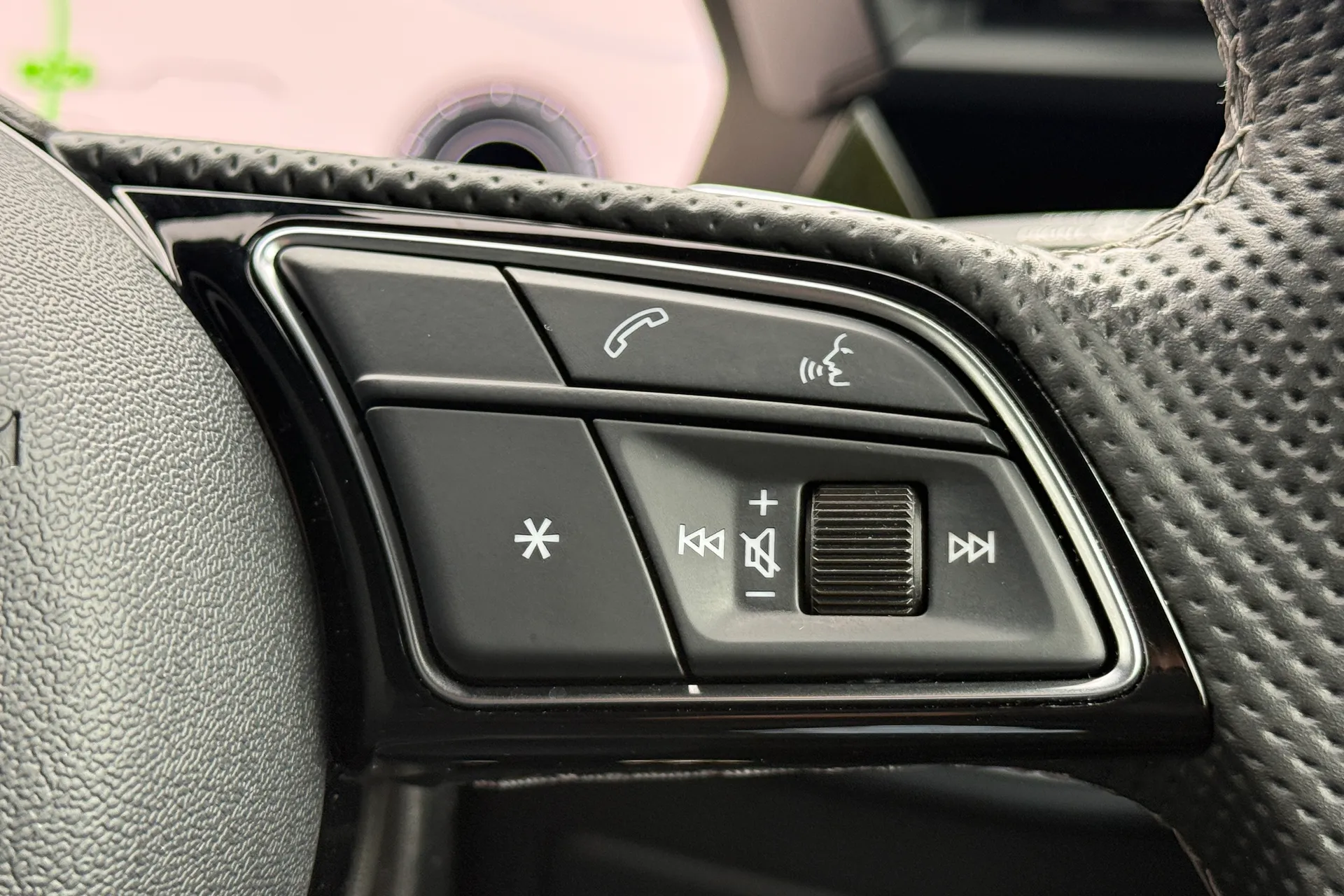 Audi A3 thumbnail image number 27