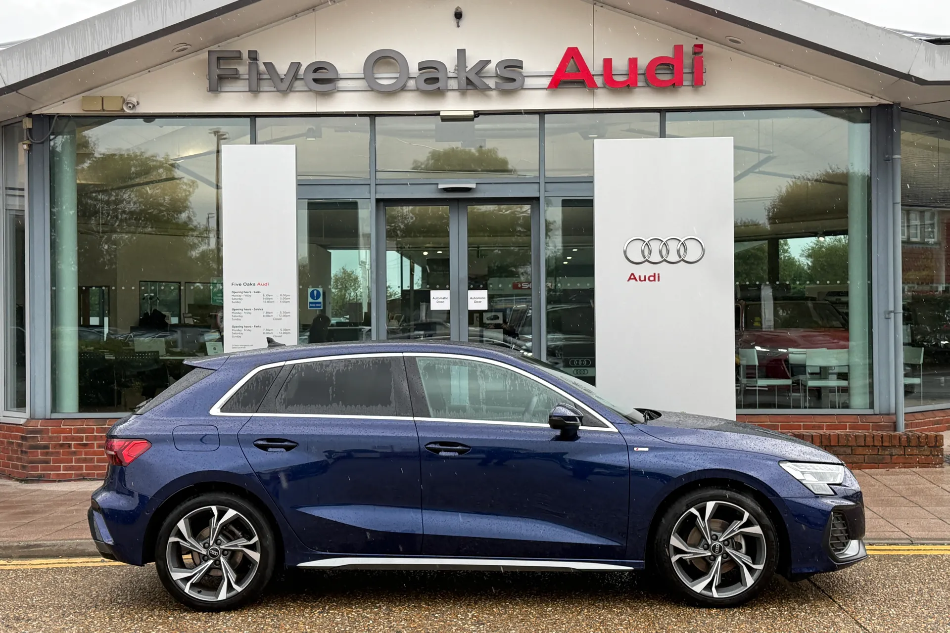 Audi A3 thumbnail image number 2