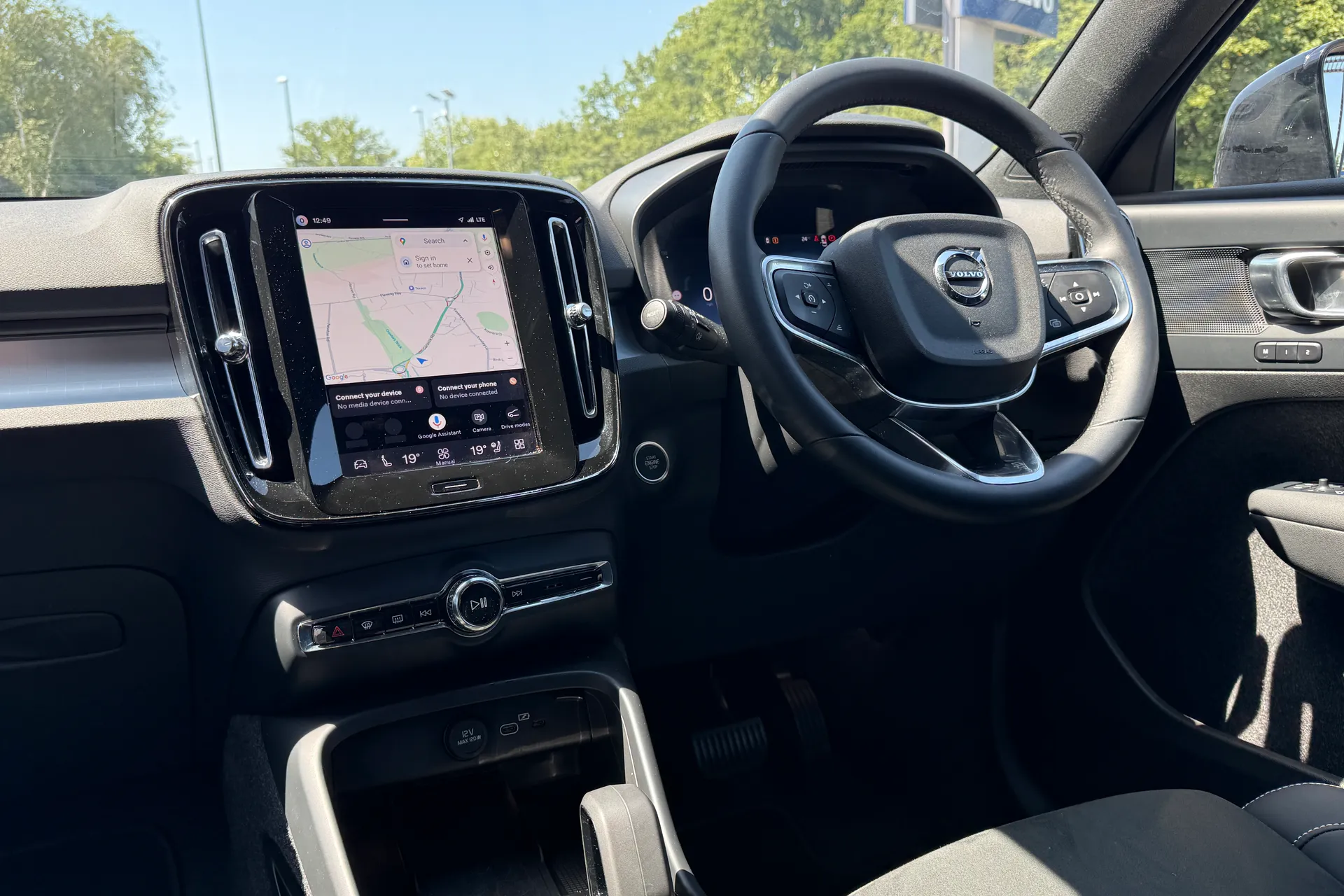 Volvo XC40 thumbnail image number 35