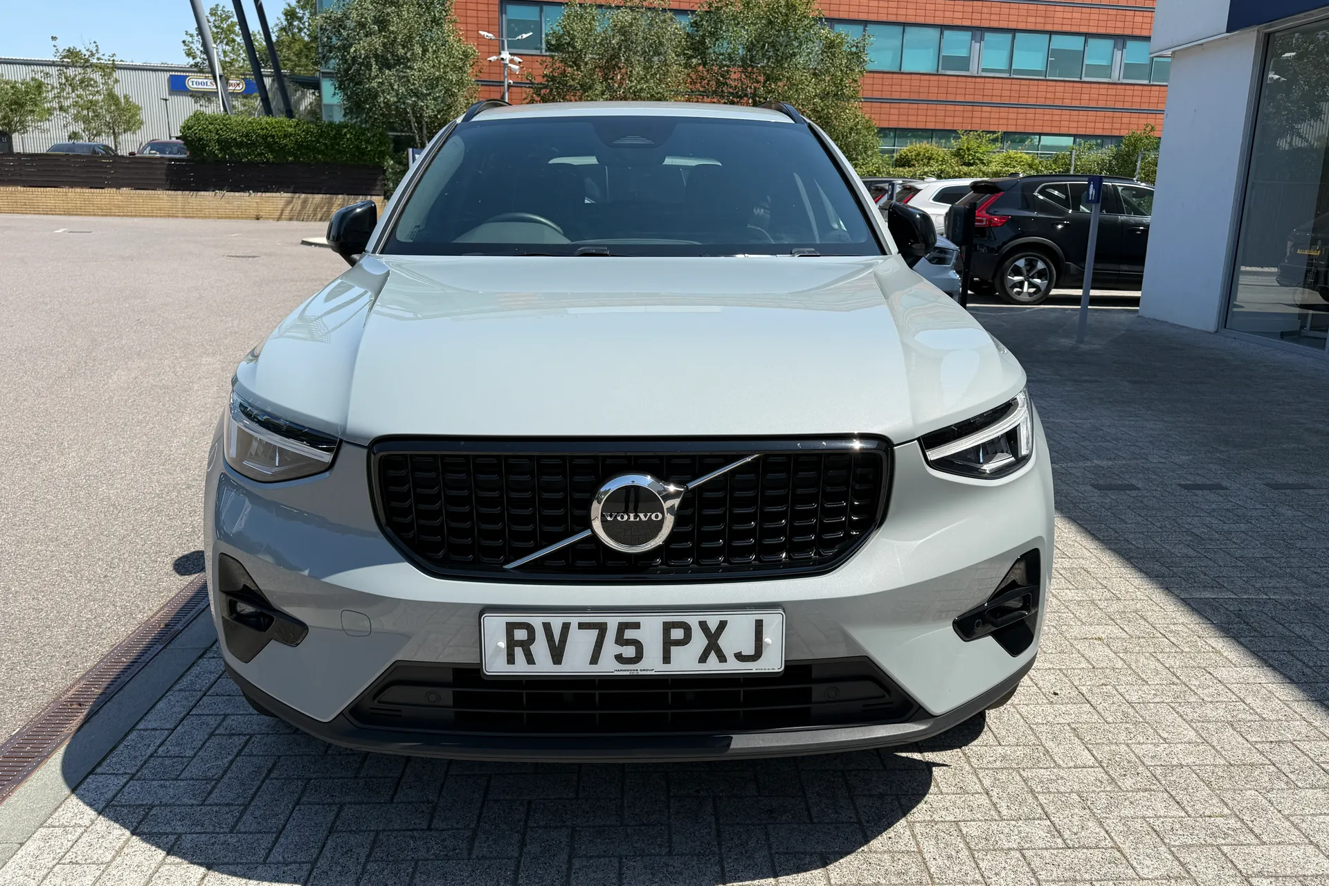 Volvo XC40 thumbnail image number 13