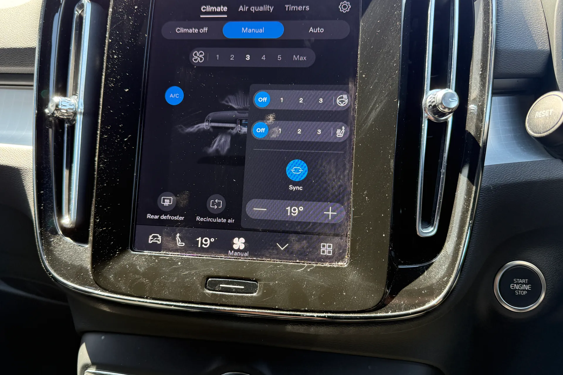 Volvo XC40 thumbnail image number 39