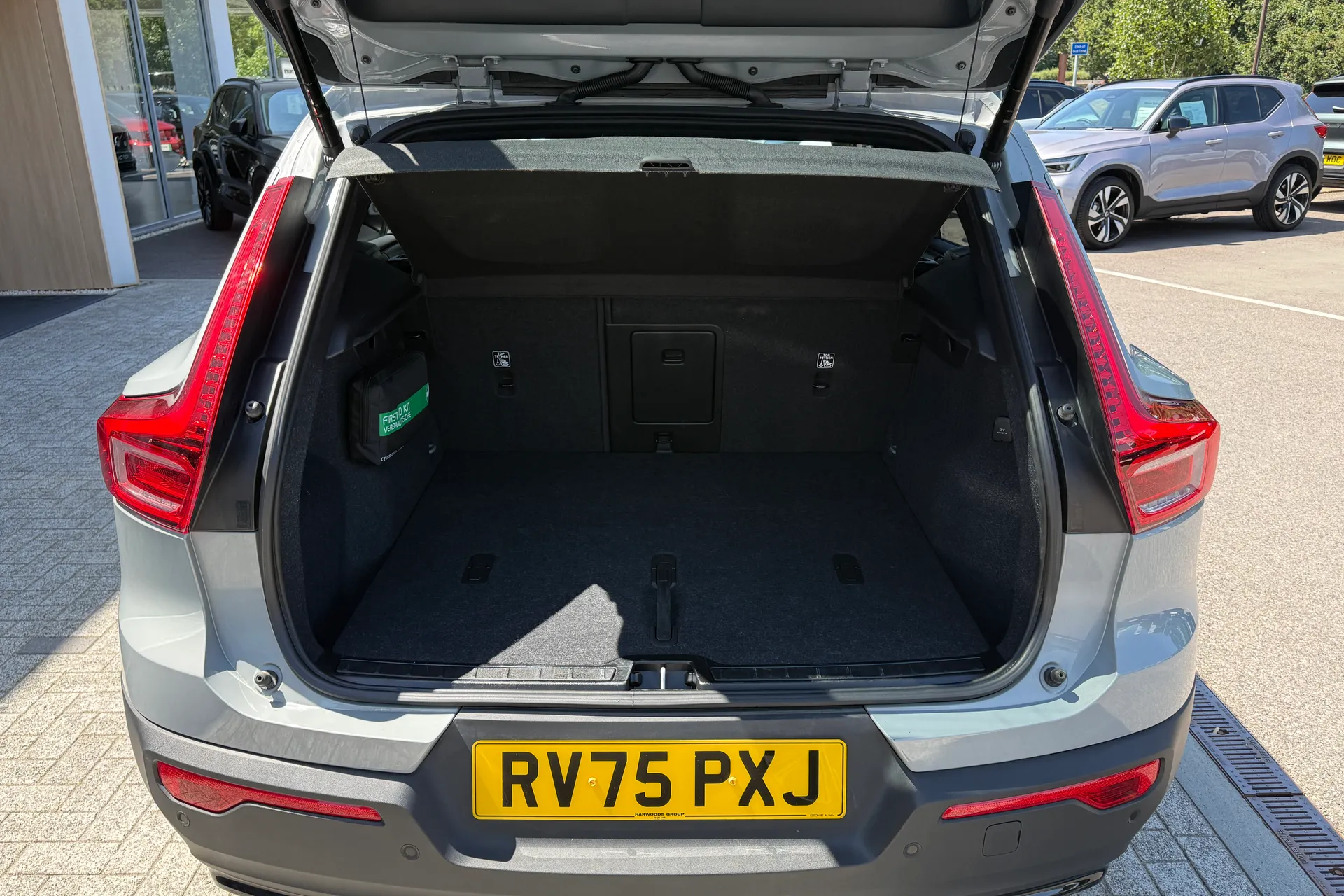 Volvo XC40 thumbnail image number 20