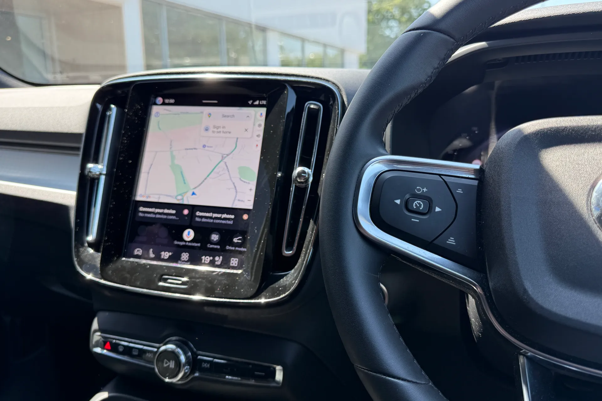 Volvo XC40 thumbnail image number 36