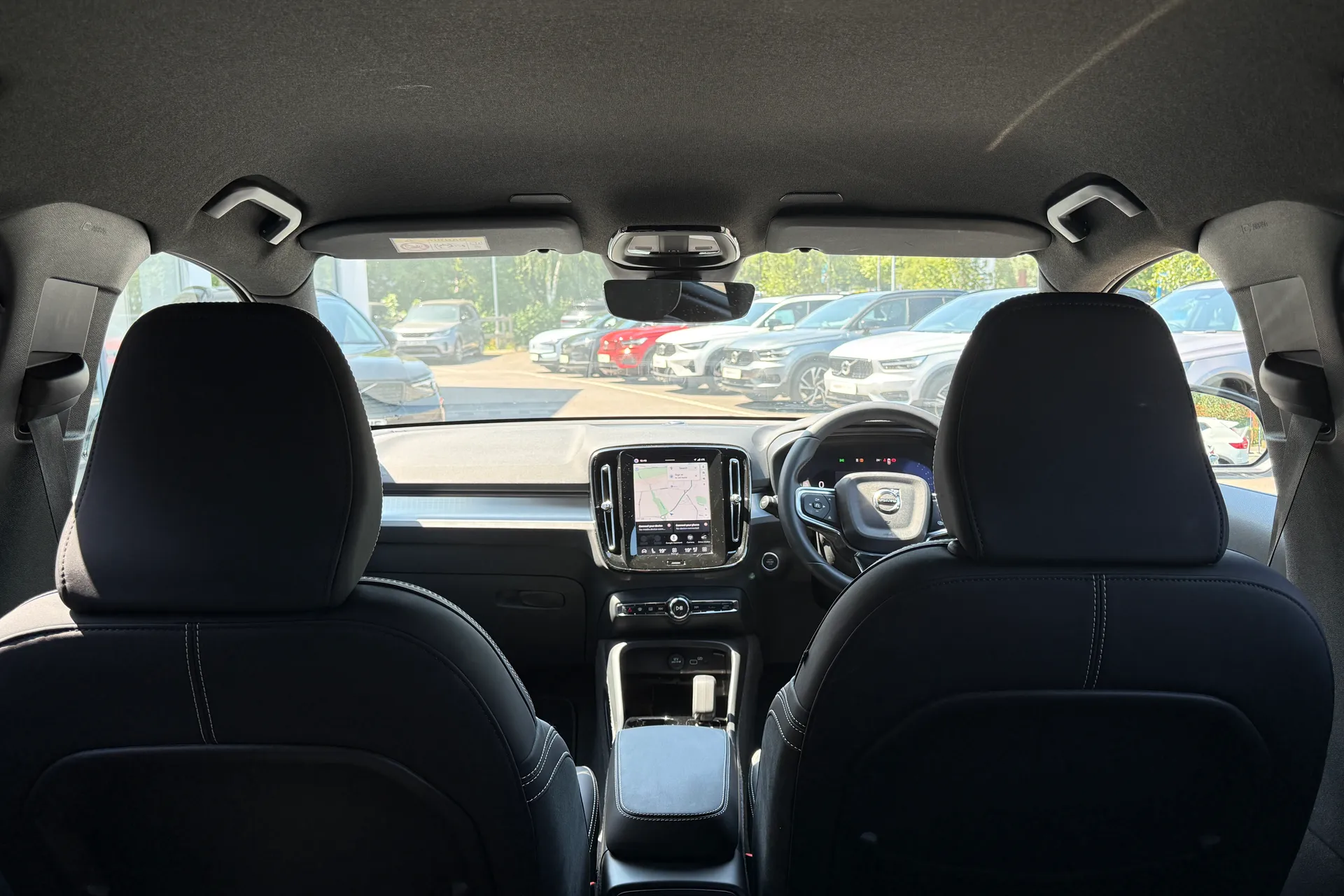 Volvo XC40 thumbnail image number 22