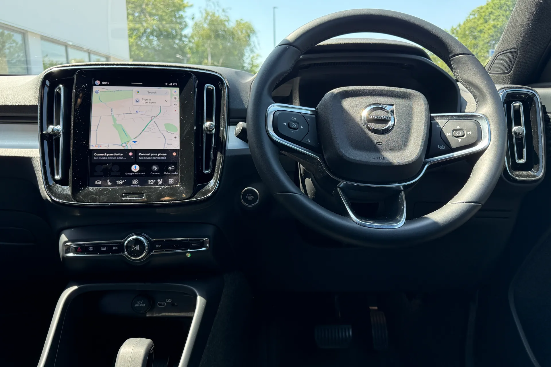 Volvo XC40 thumbnail image number 34