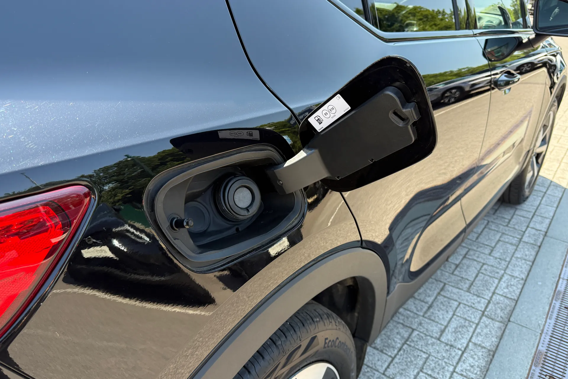 Volvo XC40 thumbnail image number 16