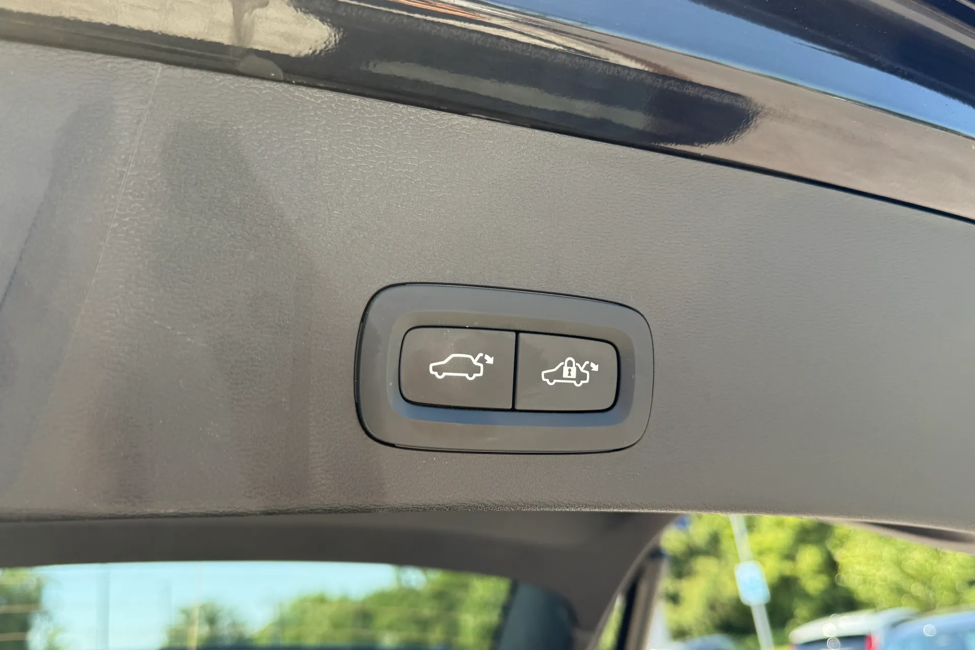 Volvo XC40 thumbnail image number 21