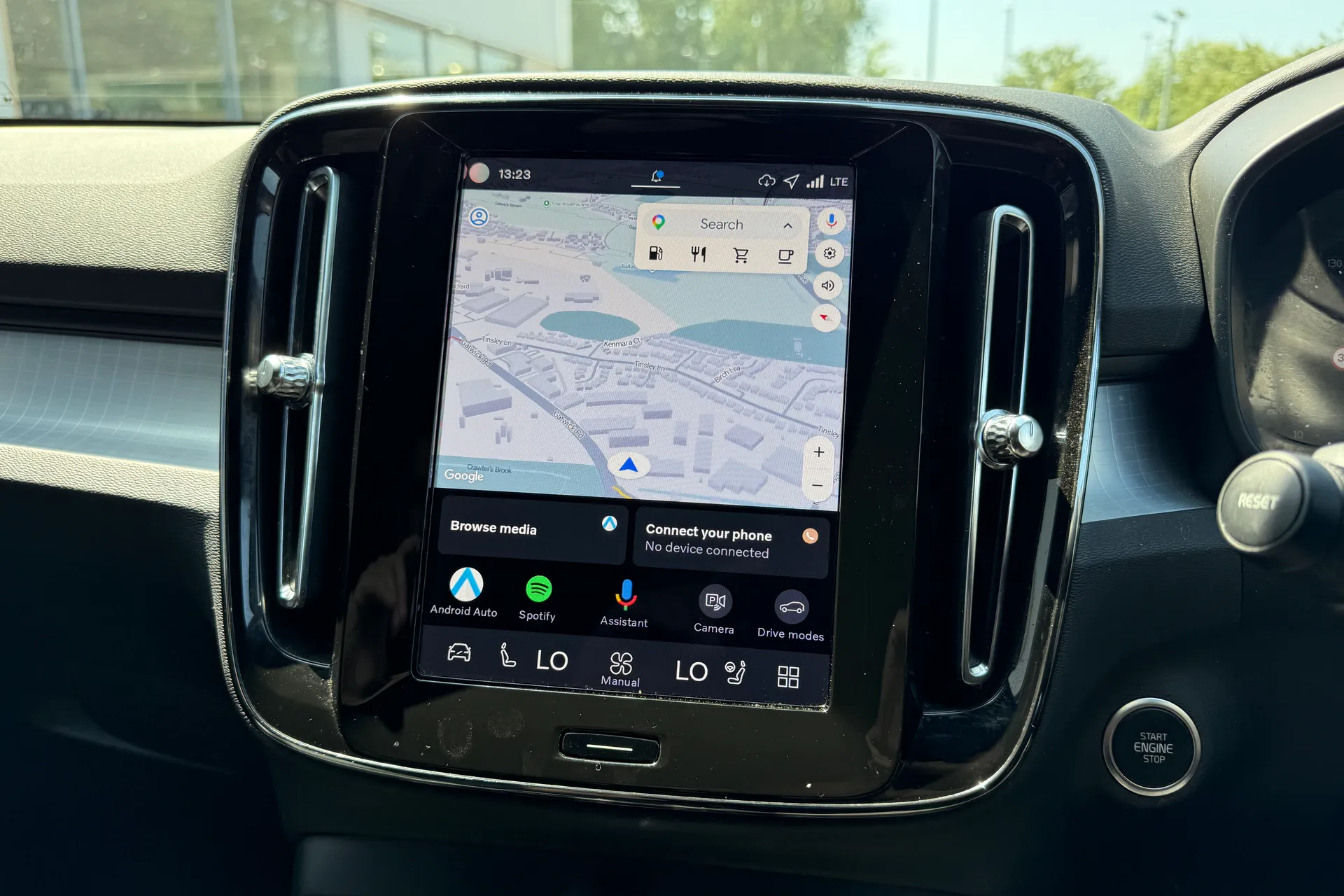 Volvo XC40 thumbnail image number 5