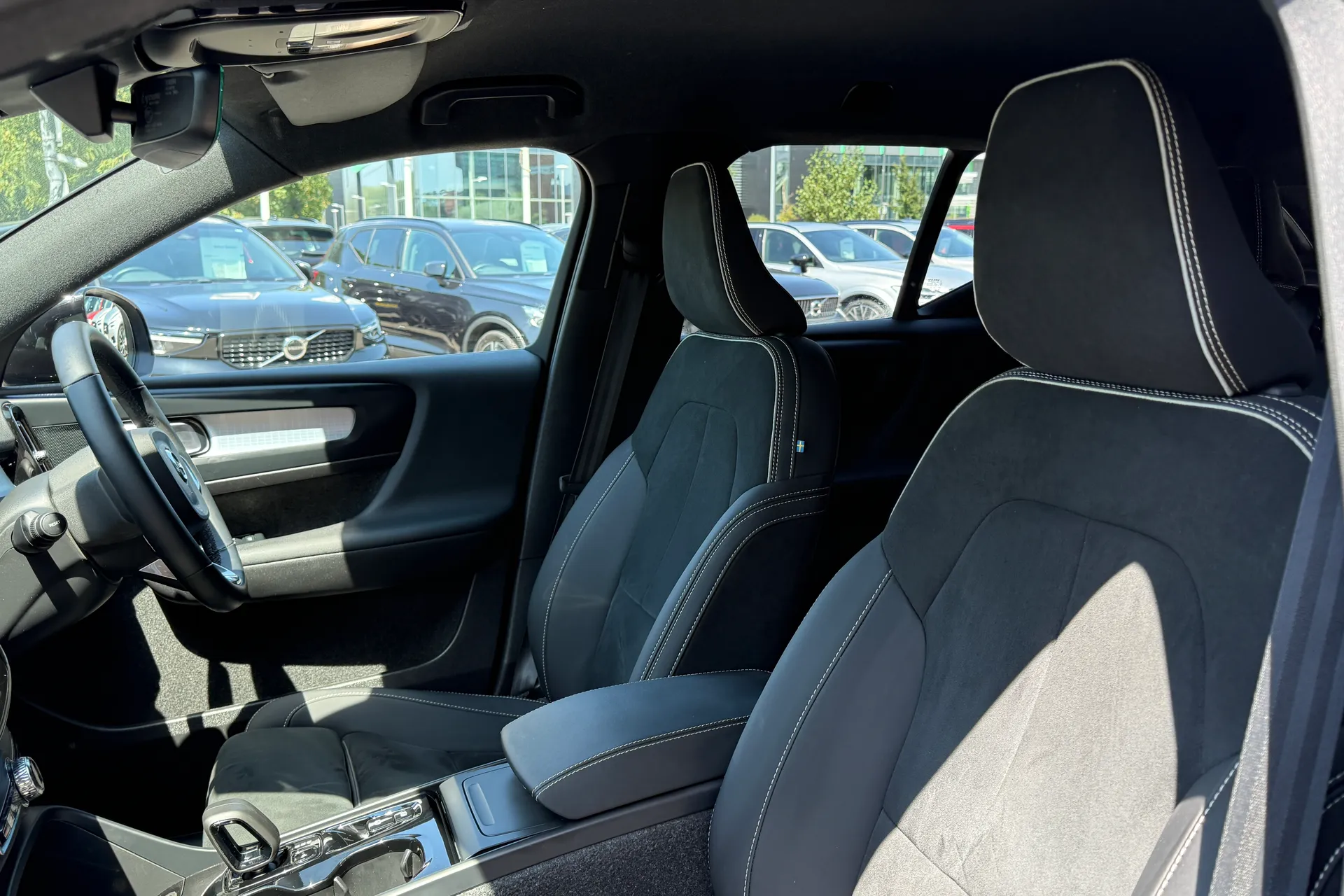 Volvo XC40 thumbnail image number 29