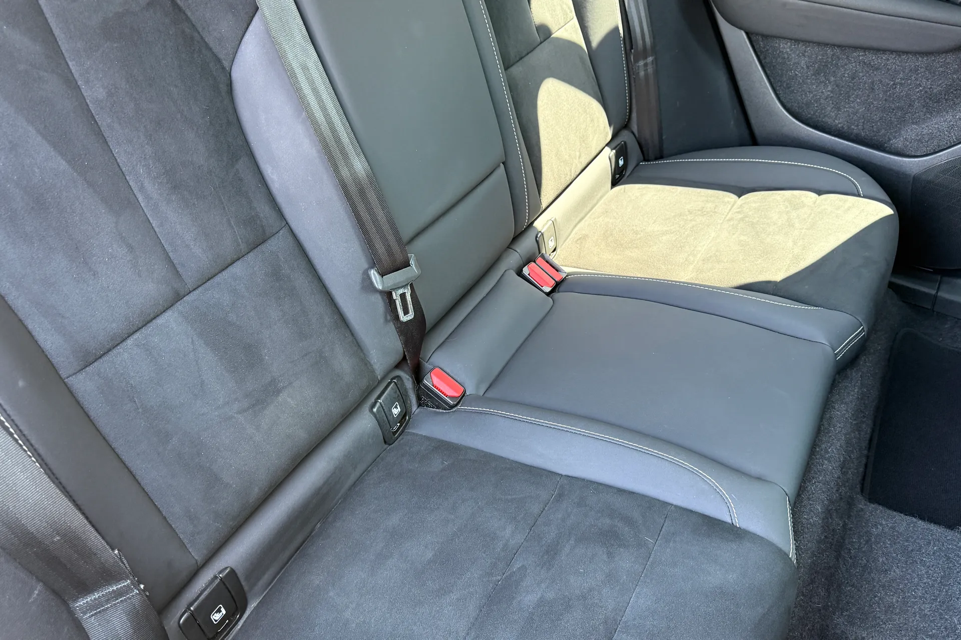 Volvo XC40 thumbnail image number 26