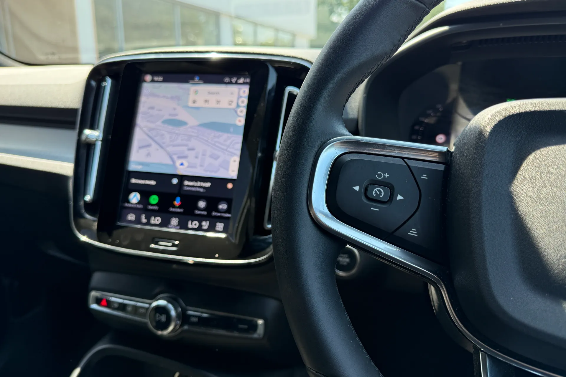 Volvo XC40 thumbnail image number 37