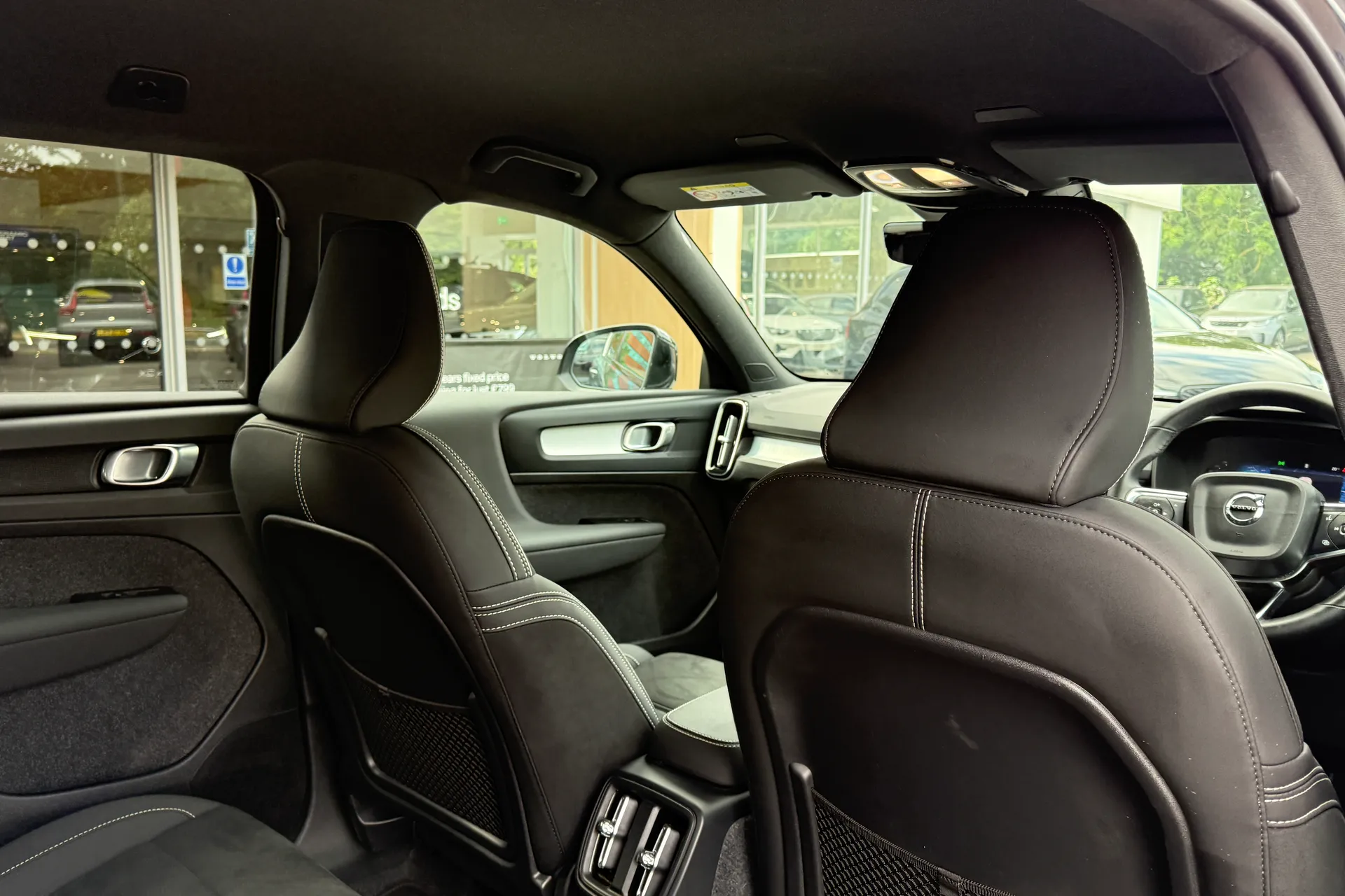 Volvo XC40 thumbnail image number 19