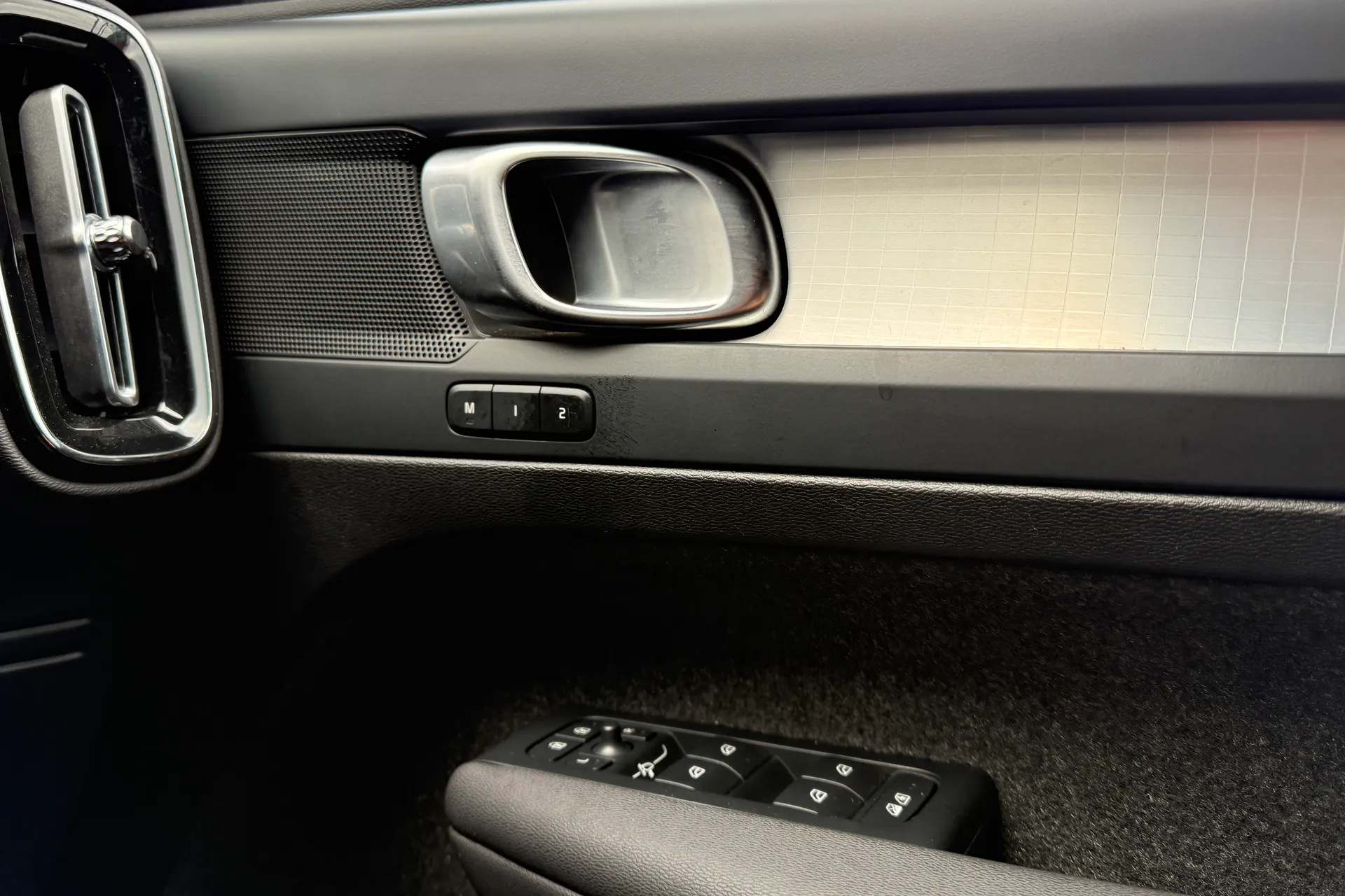 Volvo XC40 thumbnail image number 39