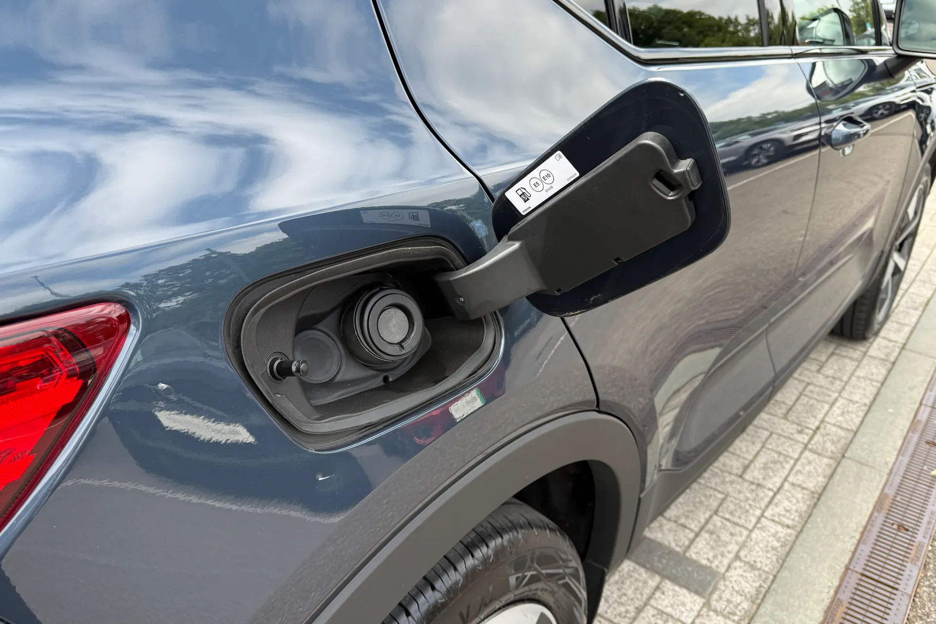 Volvo XC40 thumbnail image number 12
