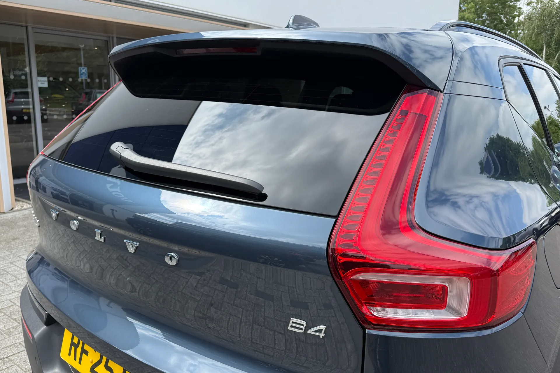 Volvo XC40 thumbnail image number 13