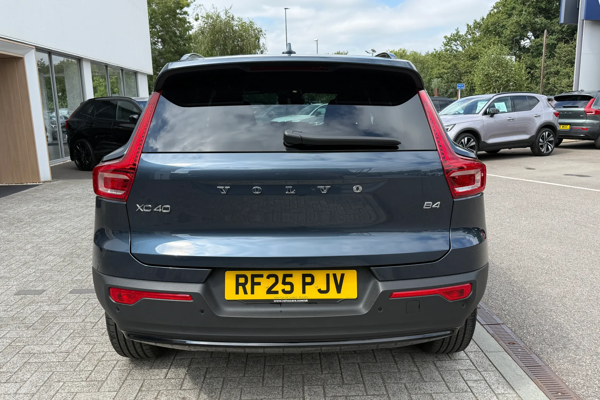 Volvo XC40 thumbnail image number 5