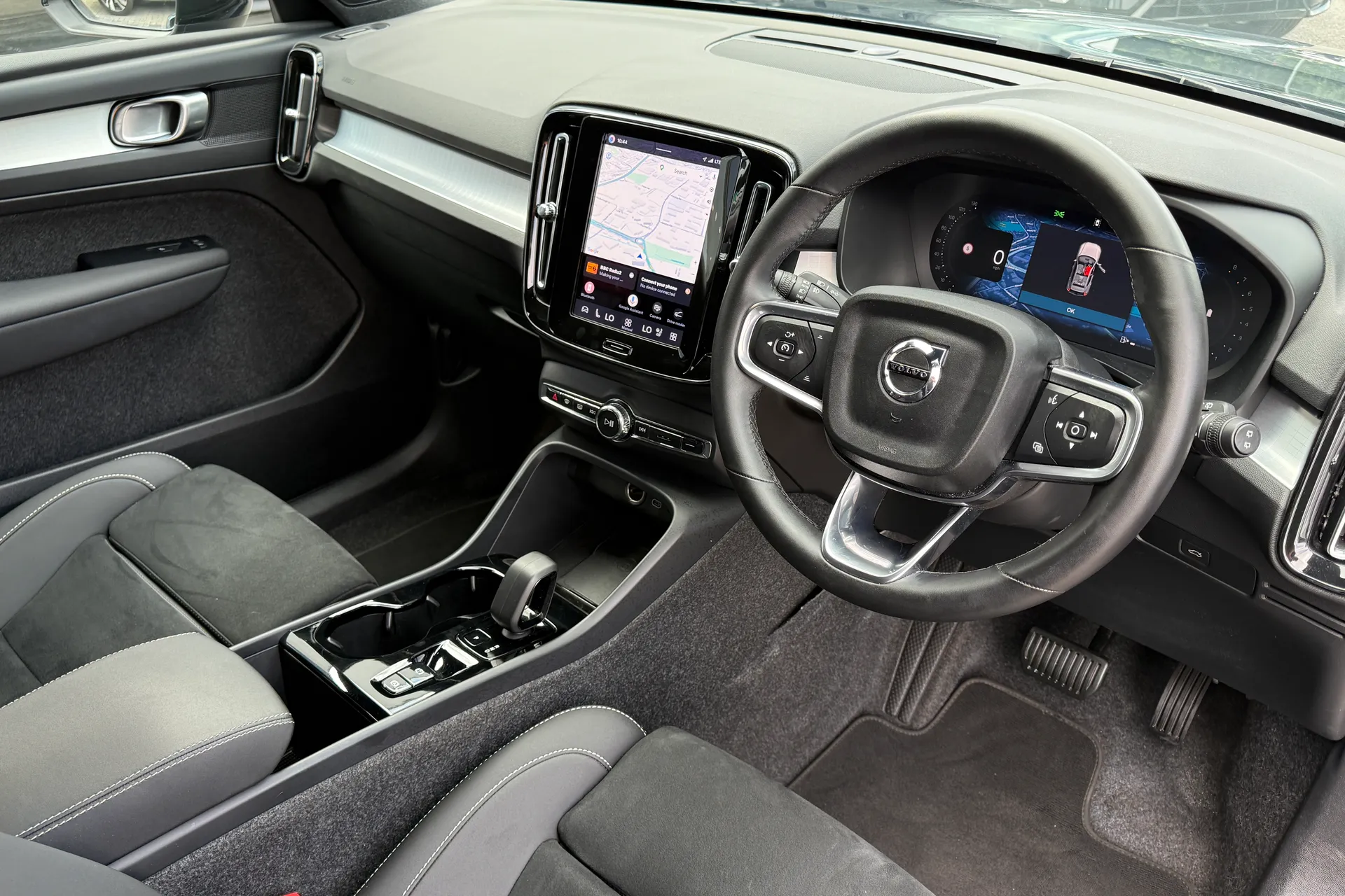 Volvo XC40 thumbnail image number 21