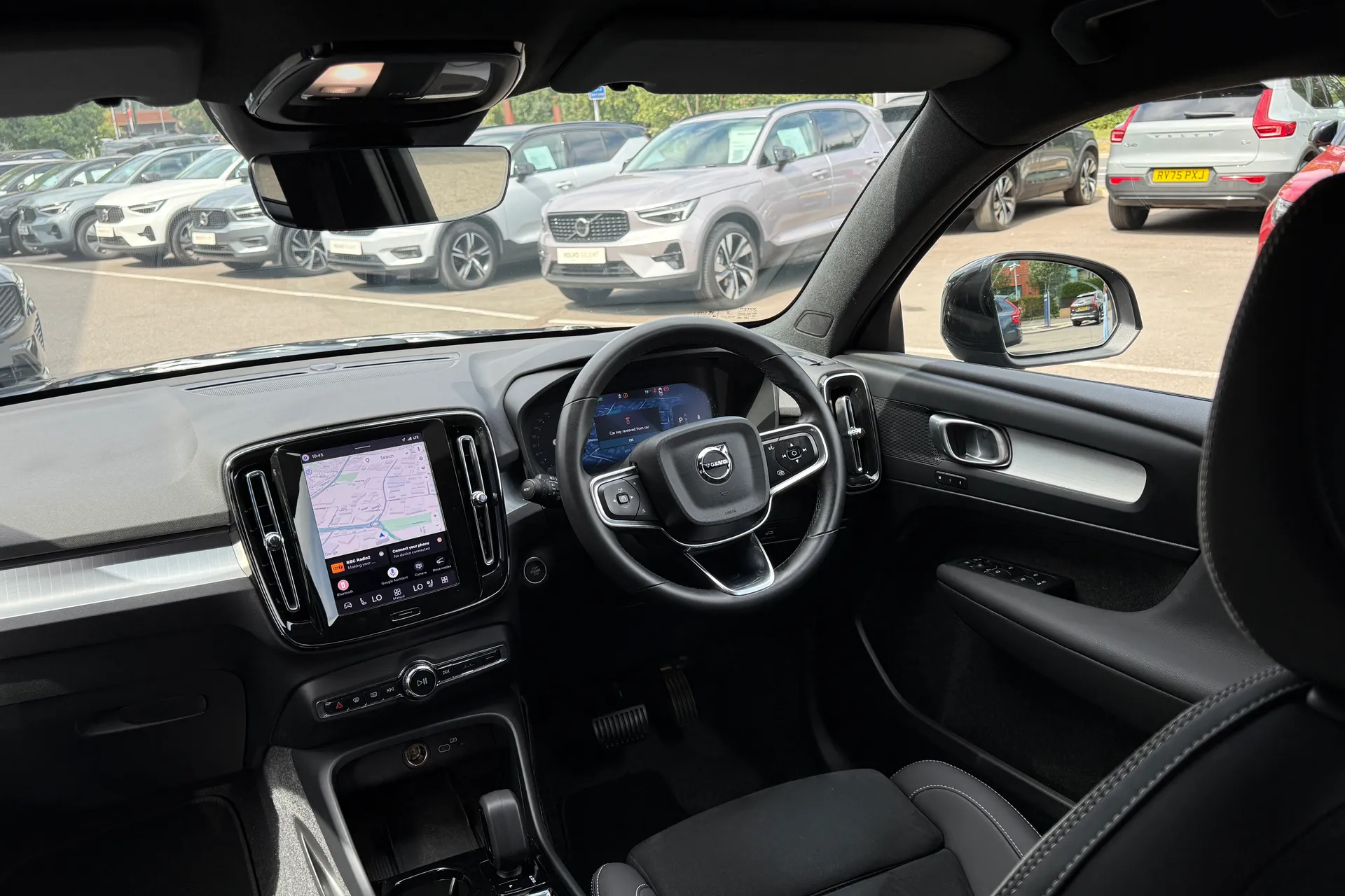 Volvo XC40 thumbnail image number 30