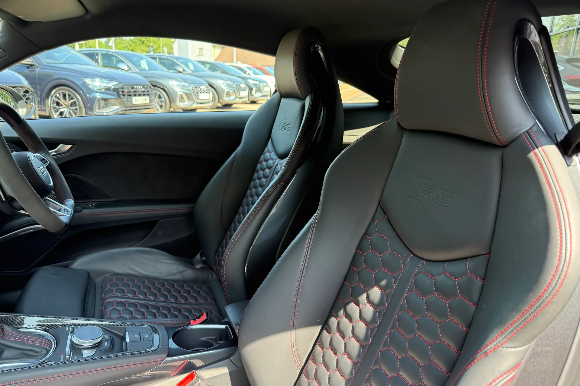 Audi TT thumbnail image number 46