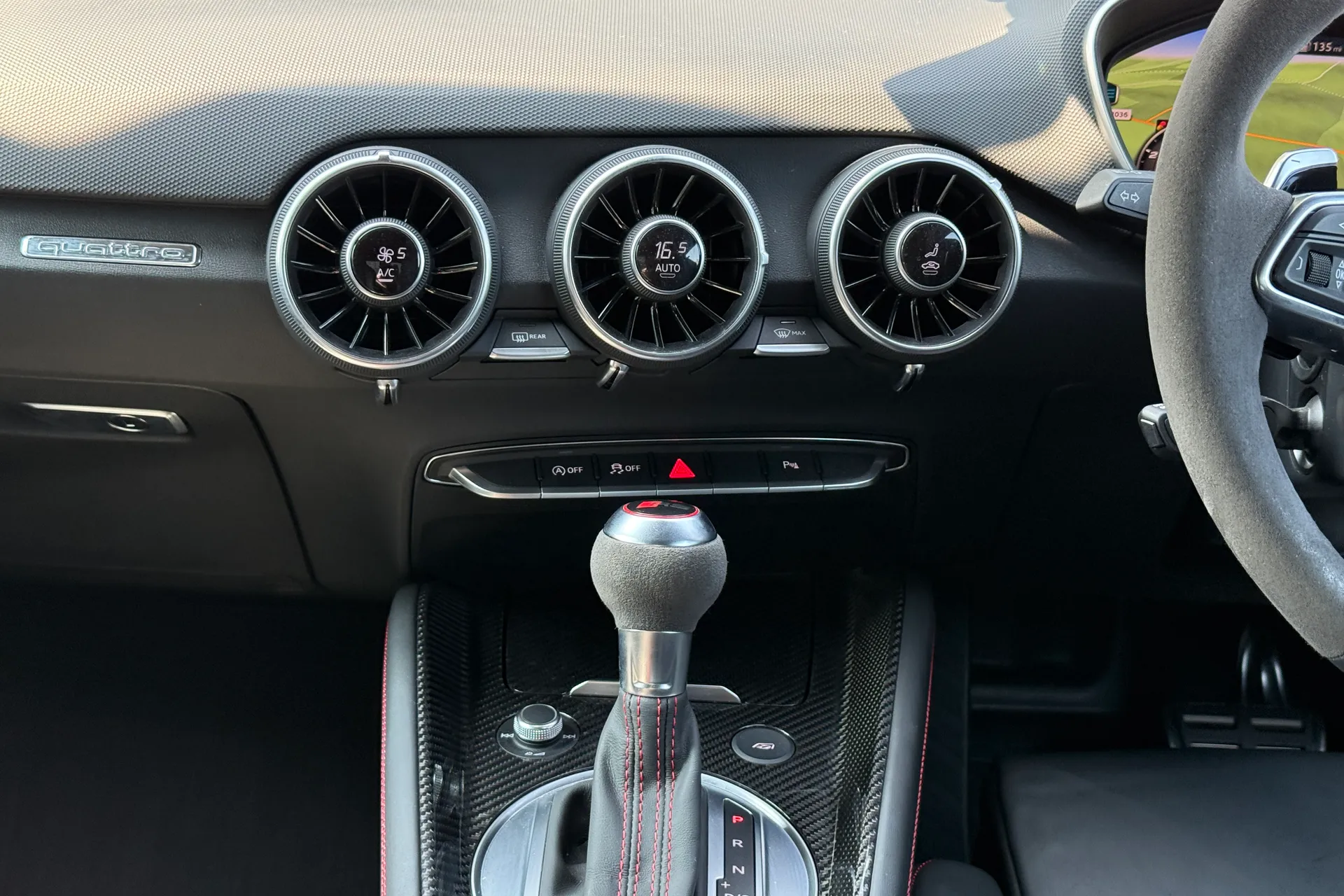 Audi TT thumbnail image number 32