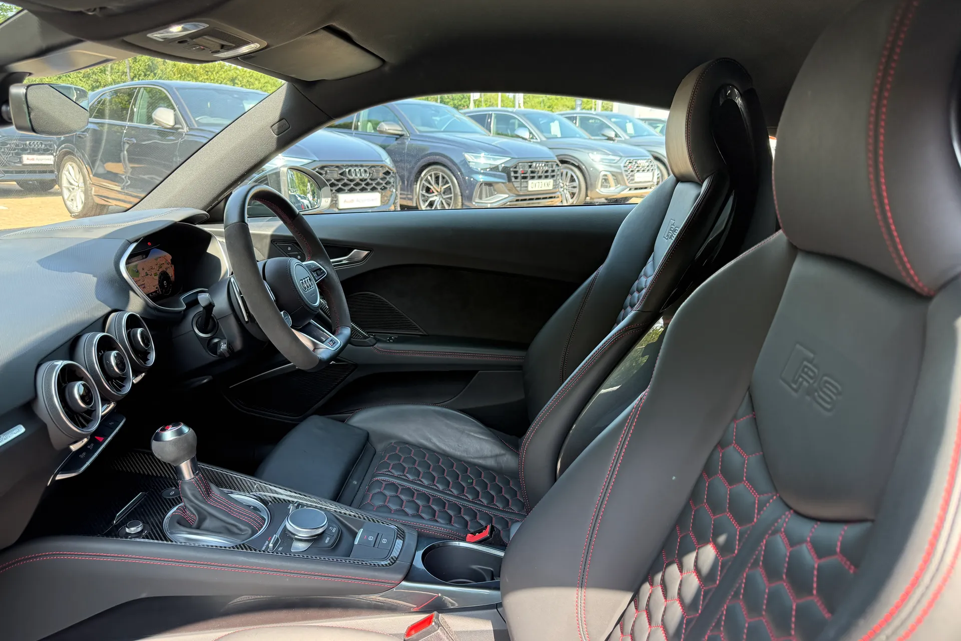 Audi TT thumbnail image number 47