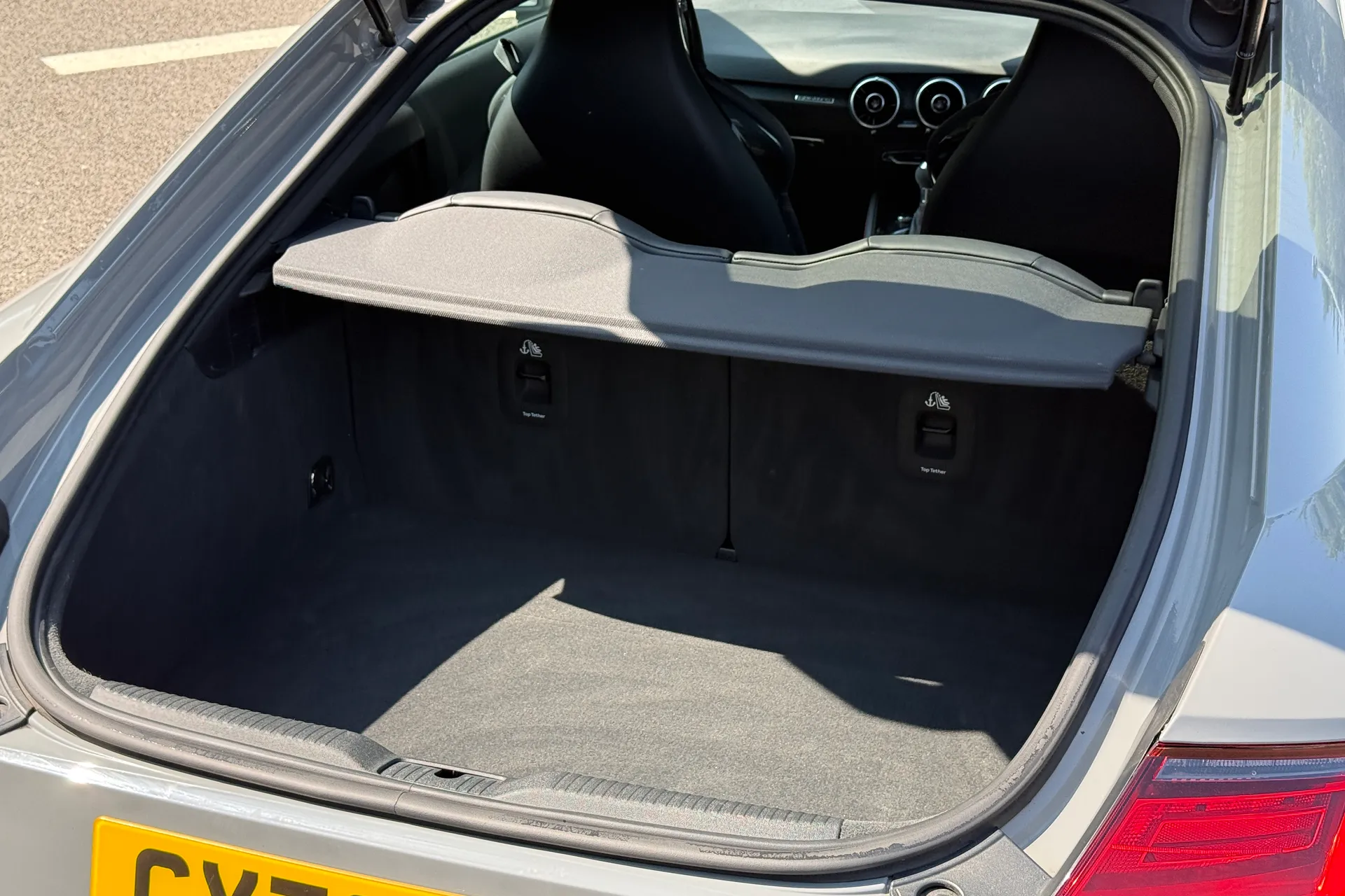 Audi TT thumbnail image number 38