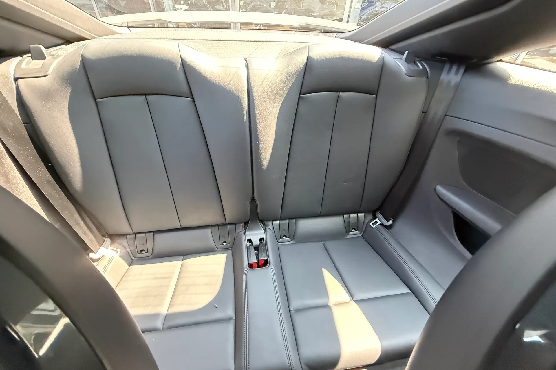 Audi TT thumbnail image number 26