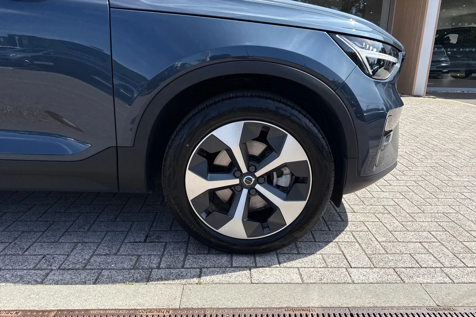 Volvo XC40 thumbnail image number 14