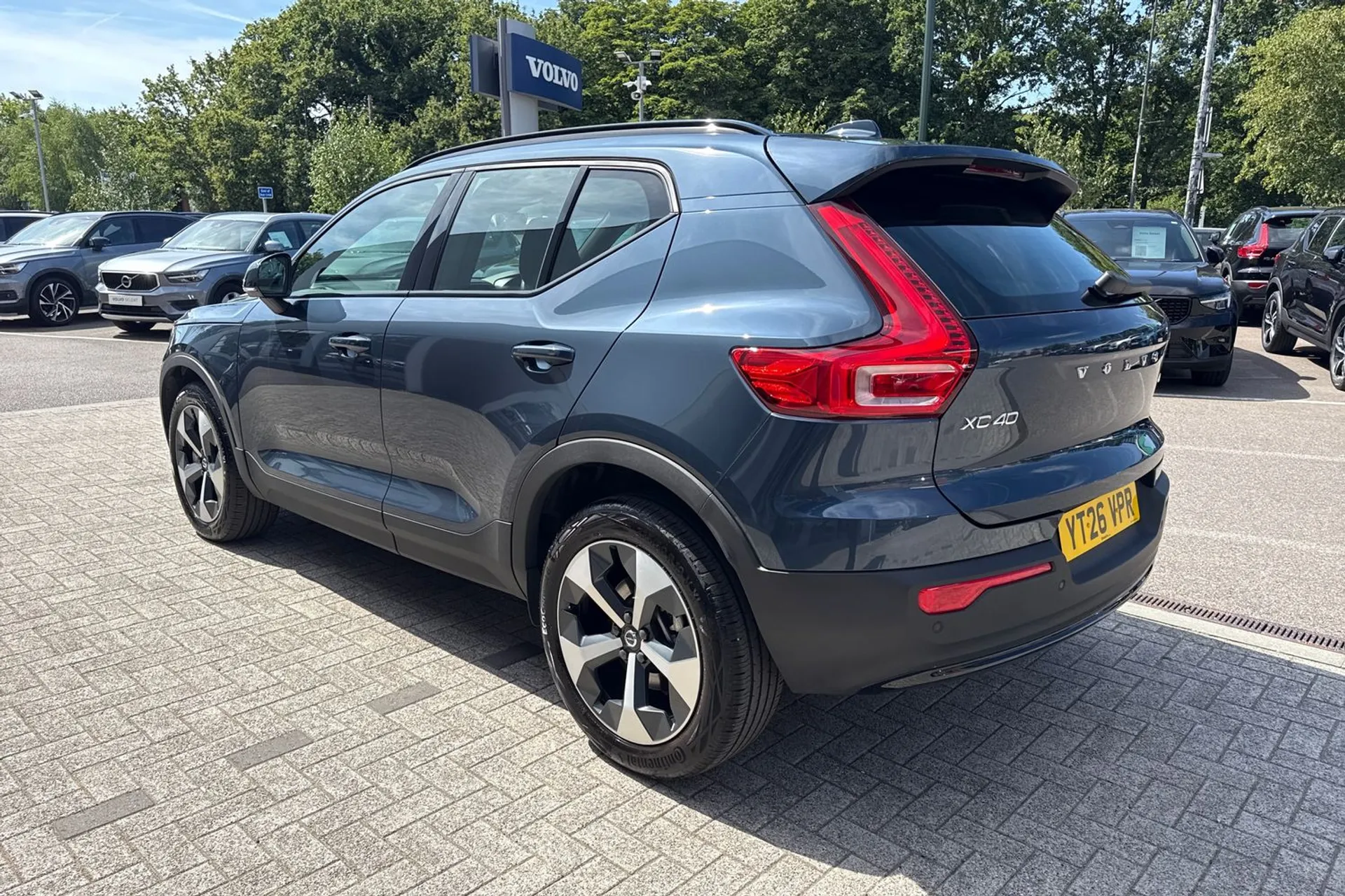 Volvo XC40 thumbnail image number 10