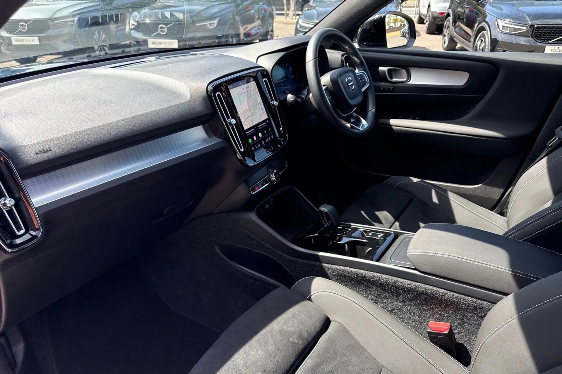 Volvo XC40 thumbnail image number 27