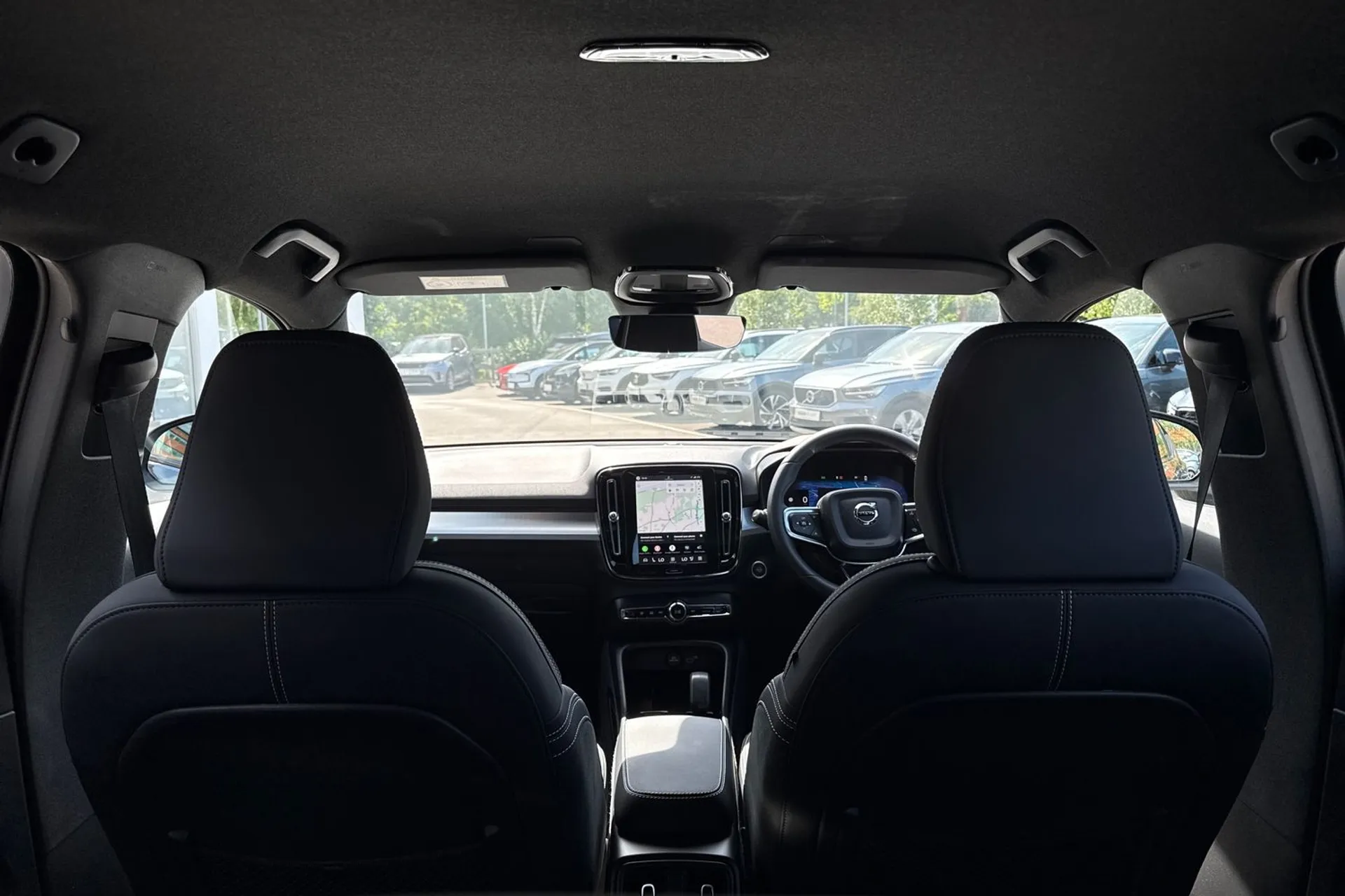 Volvo XC40 thumbnail image number 22