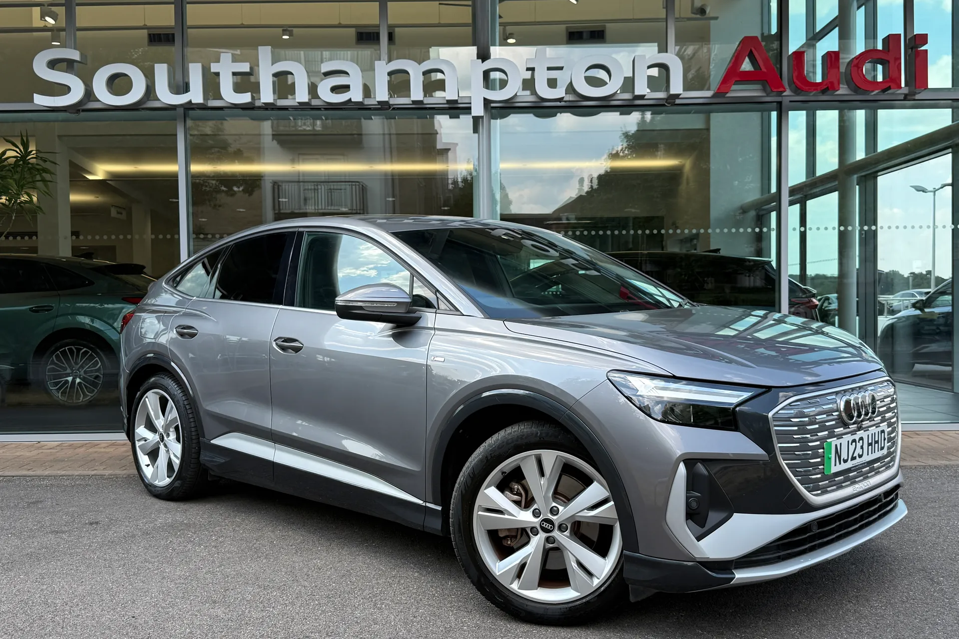 Audi Q4 thumbnail image number 58