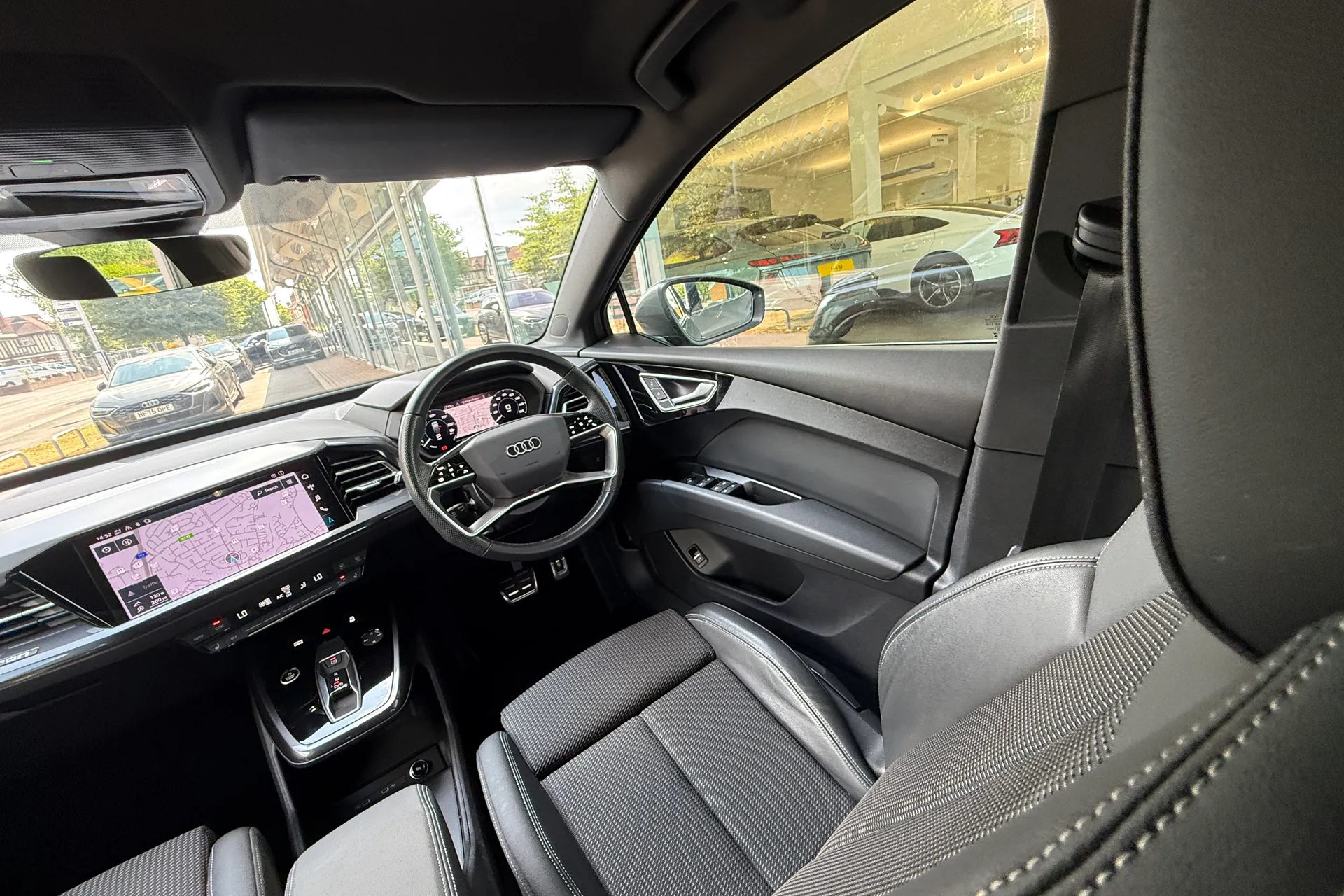 Audi Q4 thumbnail image number 41